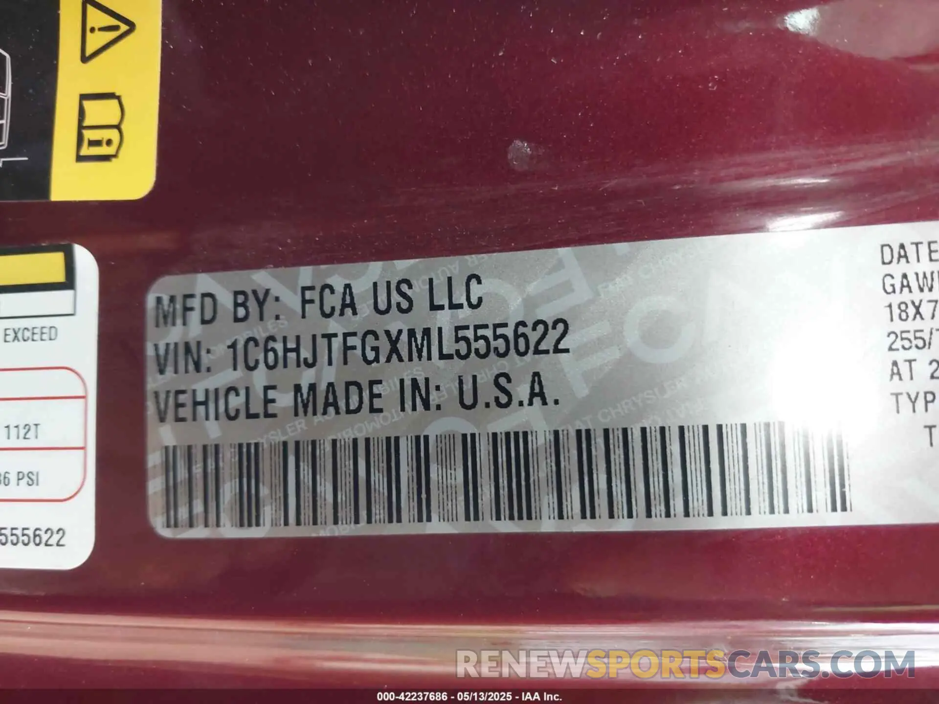 9 Photograph of a damaged car 1C6HJTFGXML555622 JEEP GLADIATOR 2021