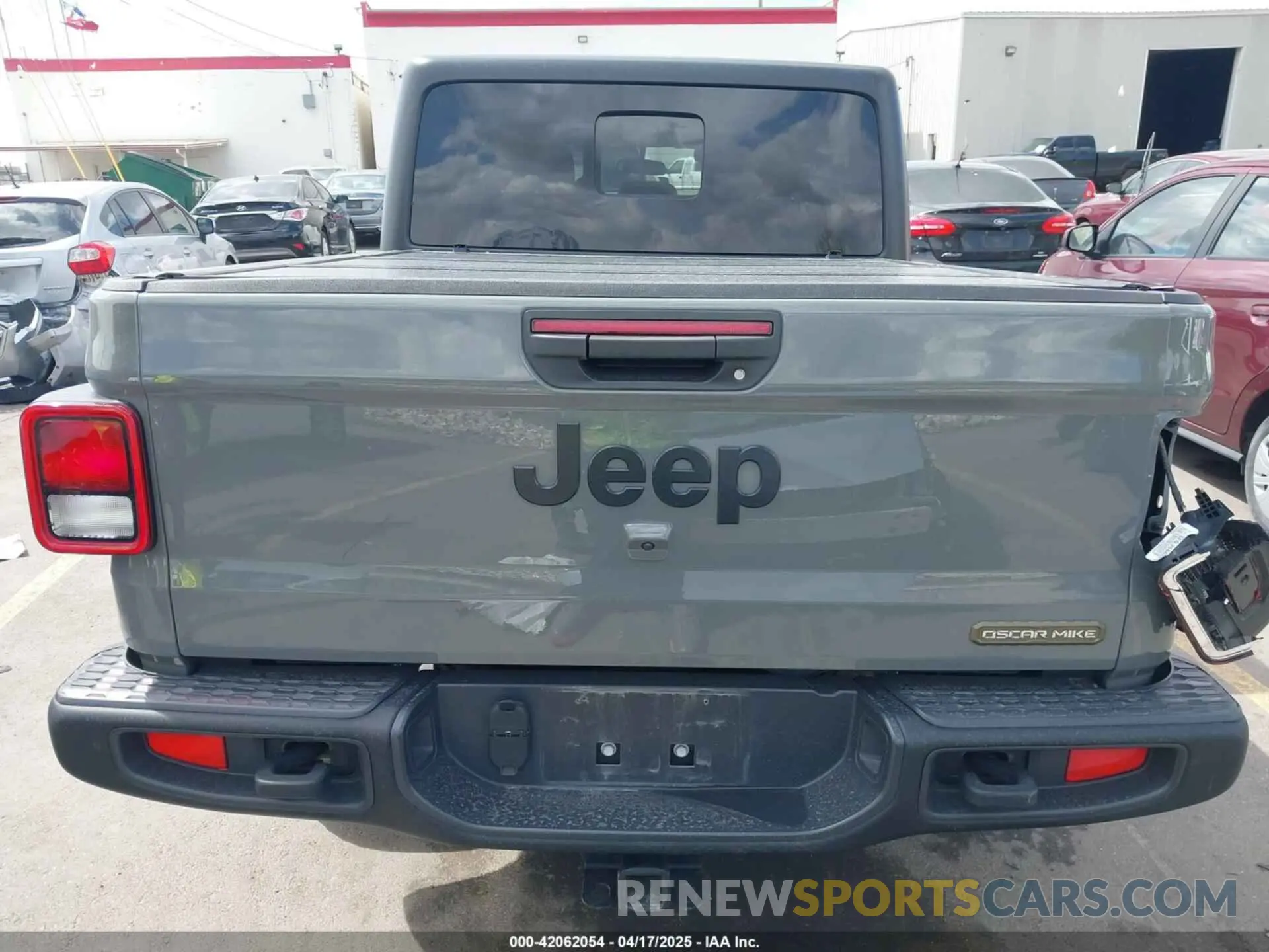 16 Photograph of a damaged car 1C6JJTAG8ML583556 JEEP GLADIATOR 2021