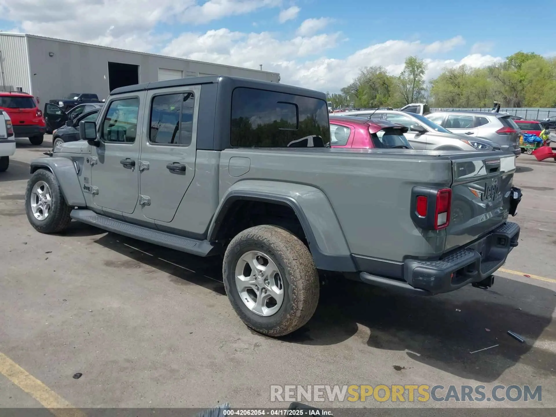 3 Photograph of a damaged car 1C6JJTAG8ML583556 JEEP GLADIATOR 2021