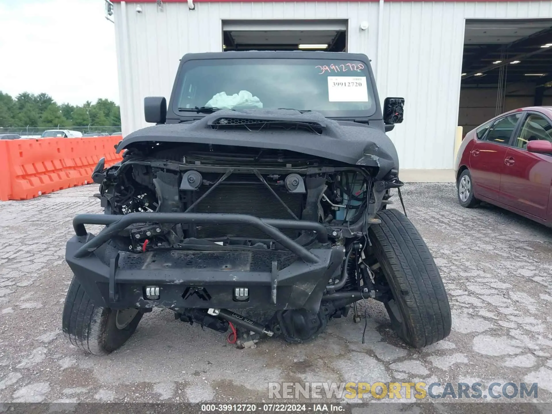 12 Photograph of a damaged car 1C6JJTAG9ML604950 JEEP GLADIATOR 2021