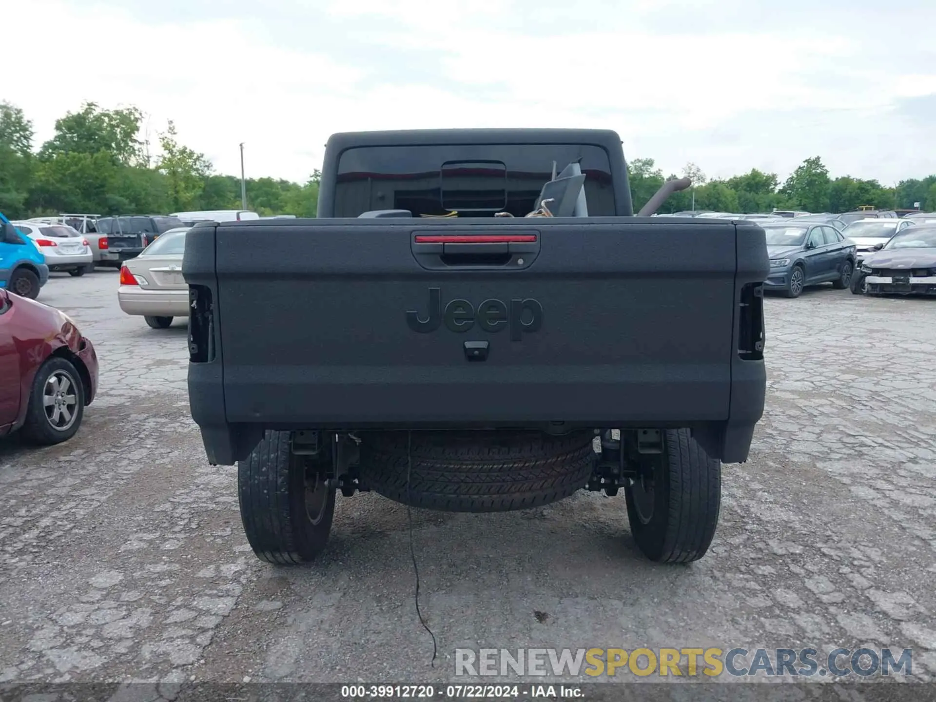 16 Photograph of a damaged car 1C6JJTAG9ML604950 JEEP GLADIATOR 2021
