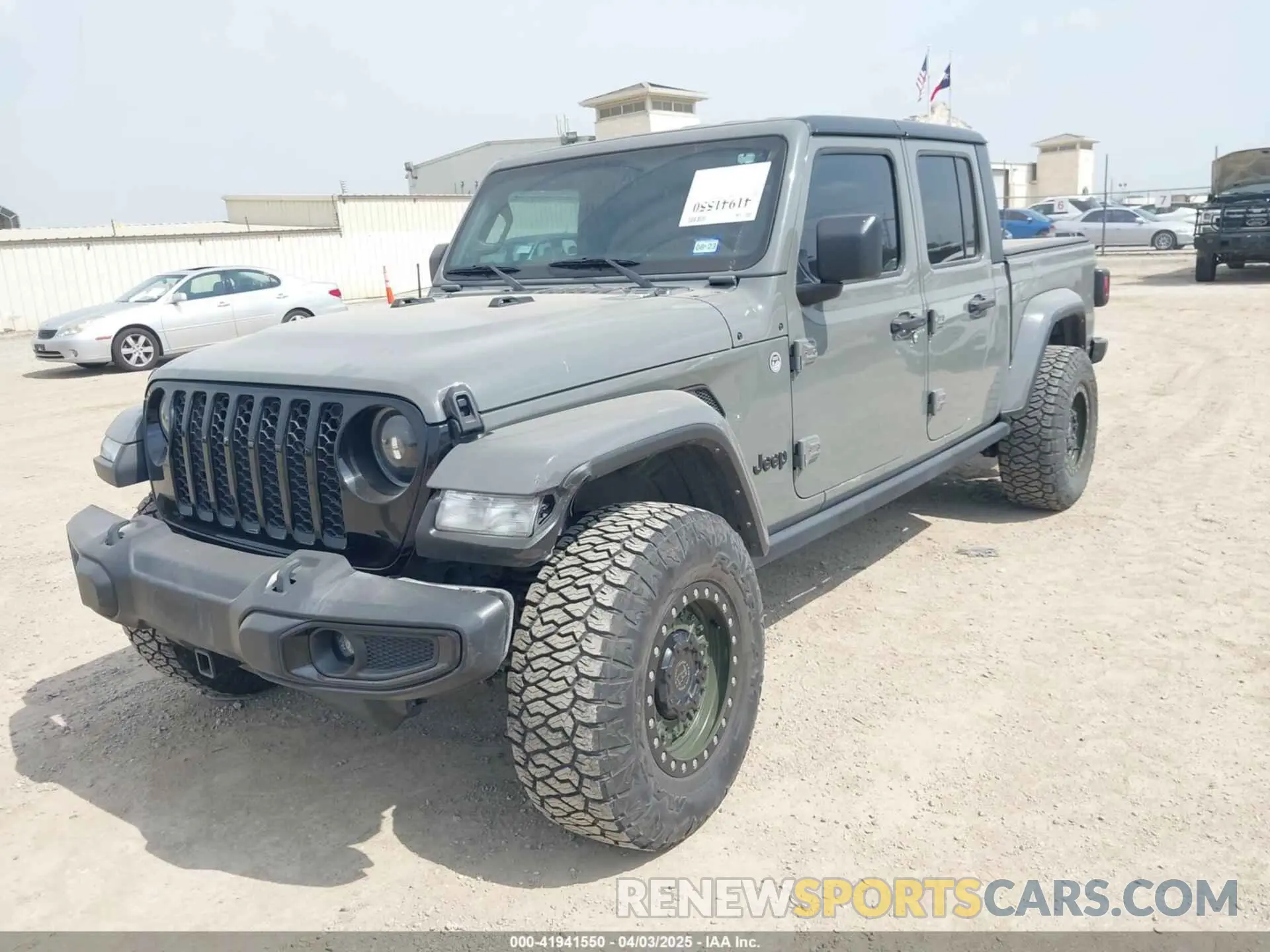 2 Photograph of a damaged car 1C6JJTAM1ML607525 JEEP GLADIATOR 2021