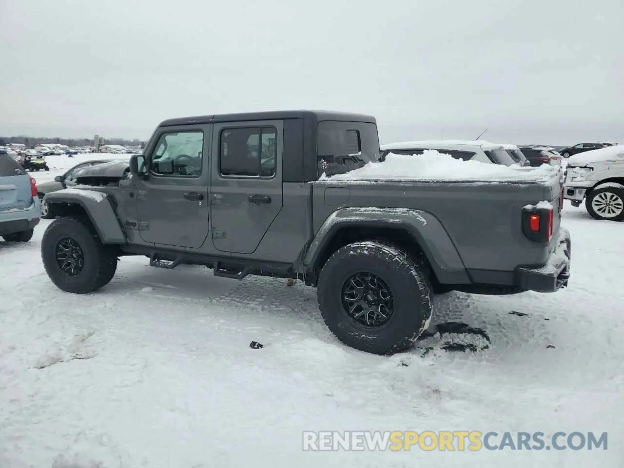 2 Photograph of a damaged car 1C6JJTAM2ML526873 JEEP GLADIATOR 2021