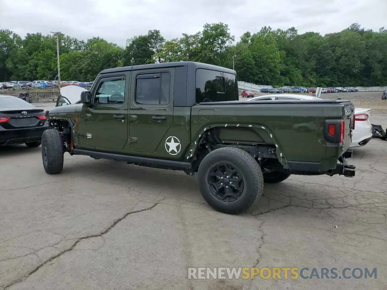 2 Photograph of a damaged car 1C6JJTAM3ML554990 JEEP GLADIATOR 2021