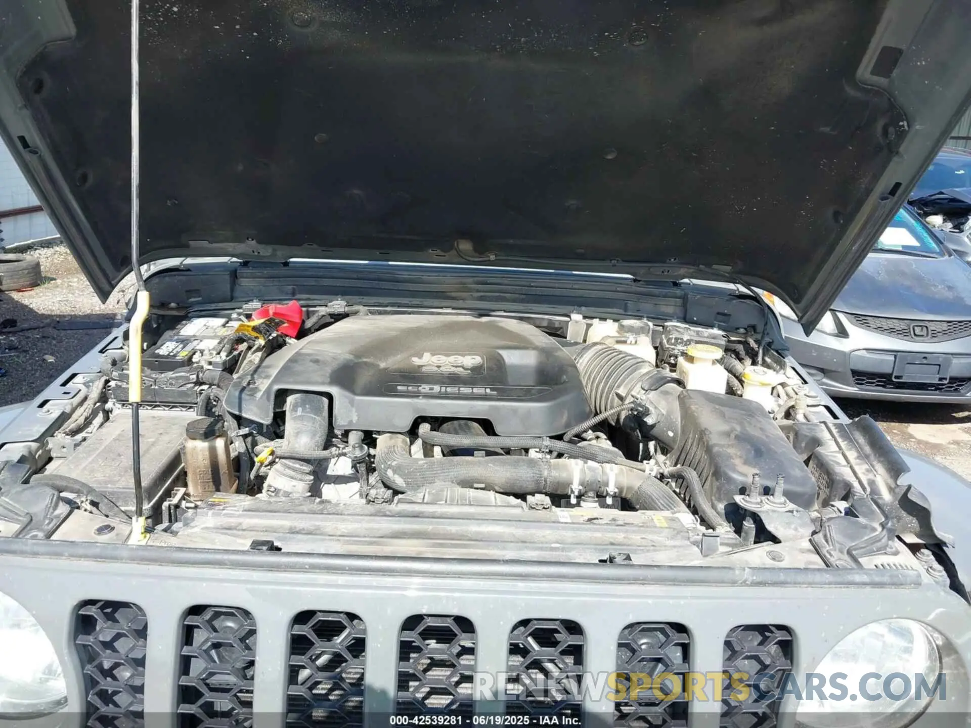 10 Photograph of a damaged car 1C6JJTAM6ML508389 JEEP GLADIATOR 2021