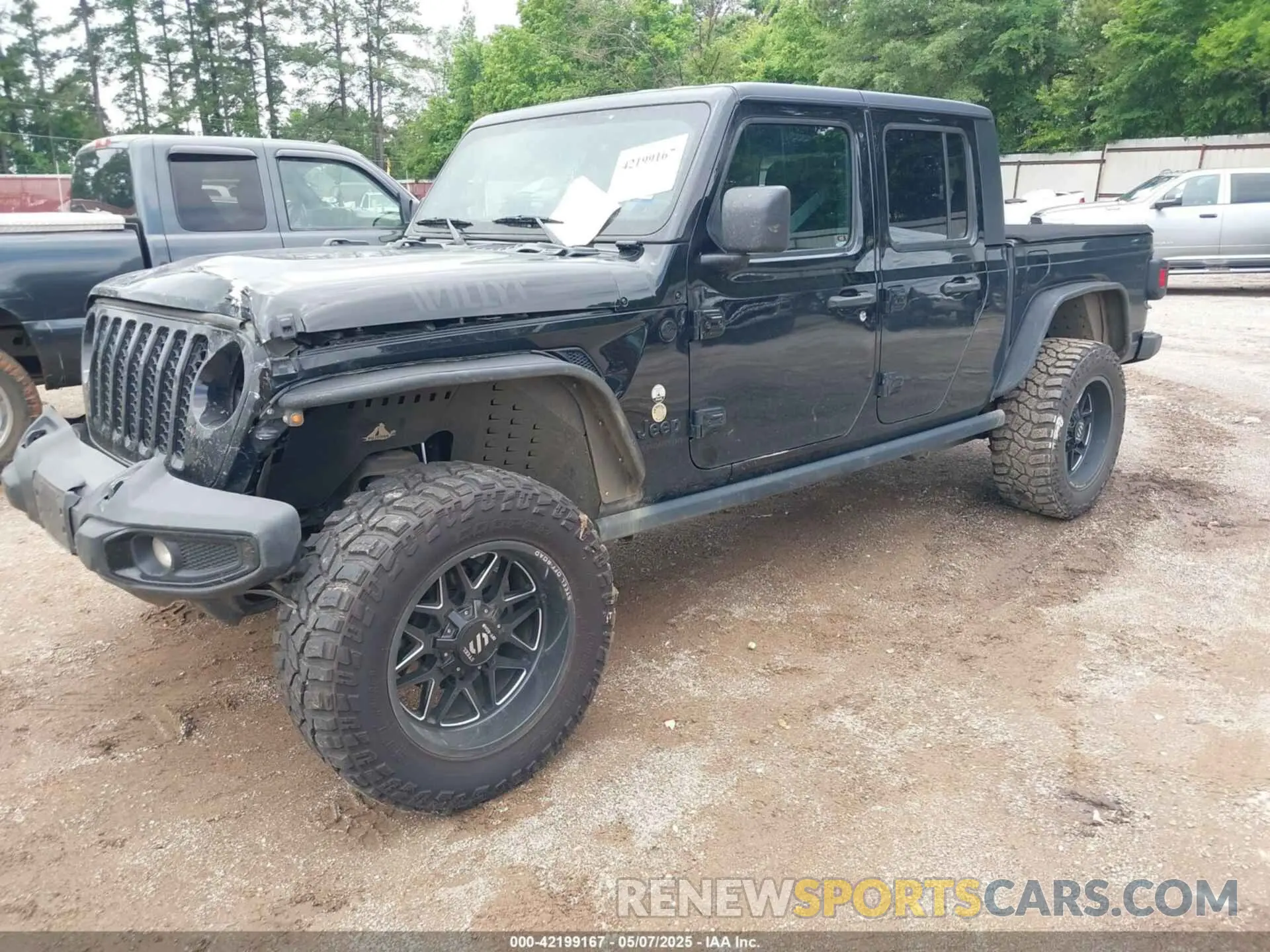2 Photograph of a damaged car 1C6JJTAM7ML554412 JEEP GLADIATOR 2021