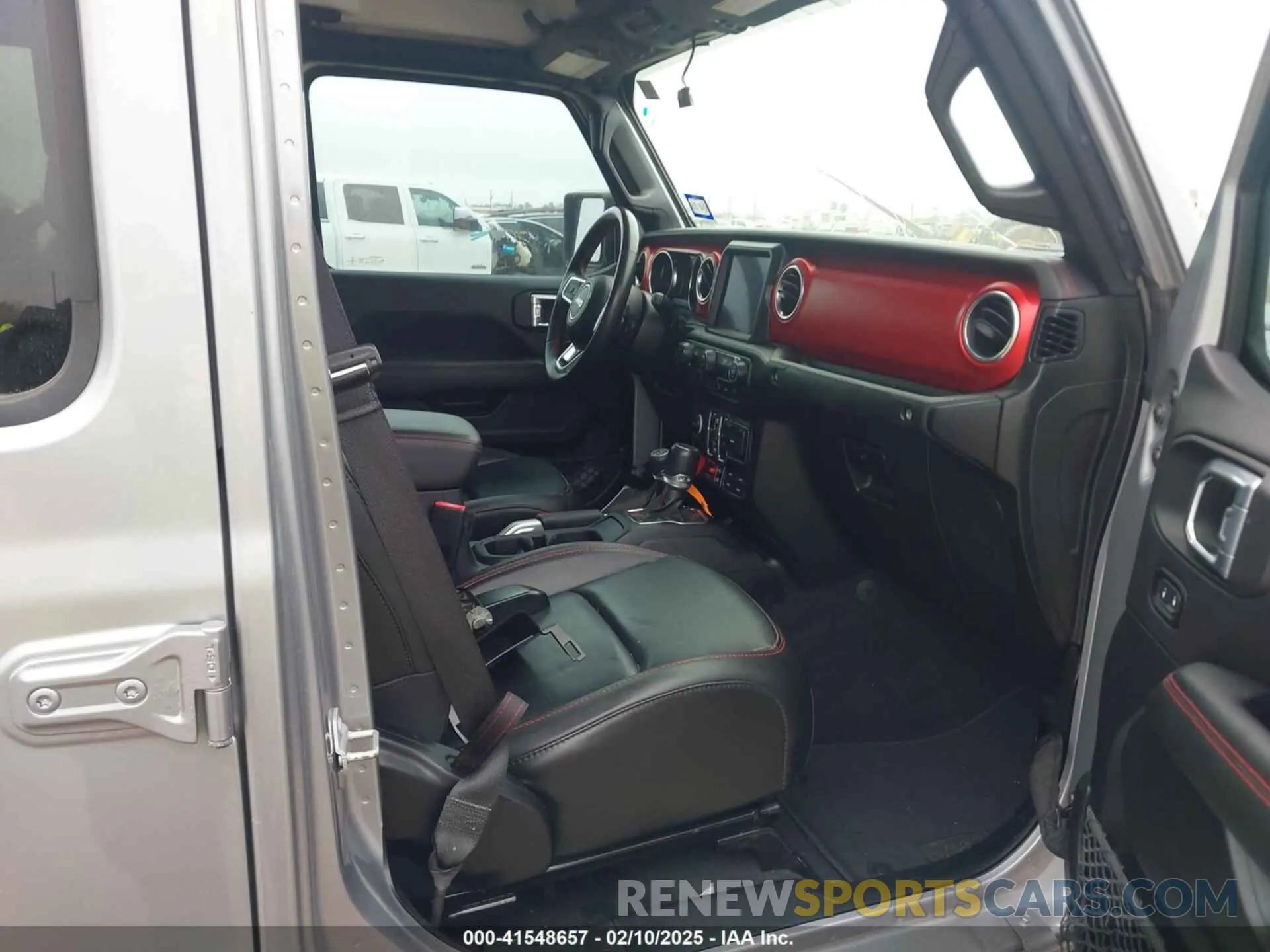 5 Photograph of a damaged car 1C6JJTBG1ML525920 JEEP GLADIATOR 2021