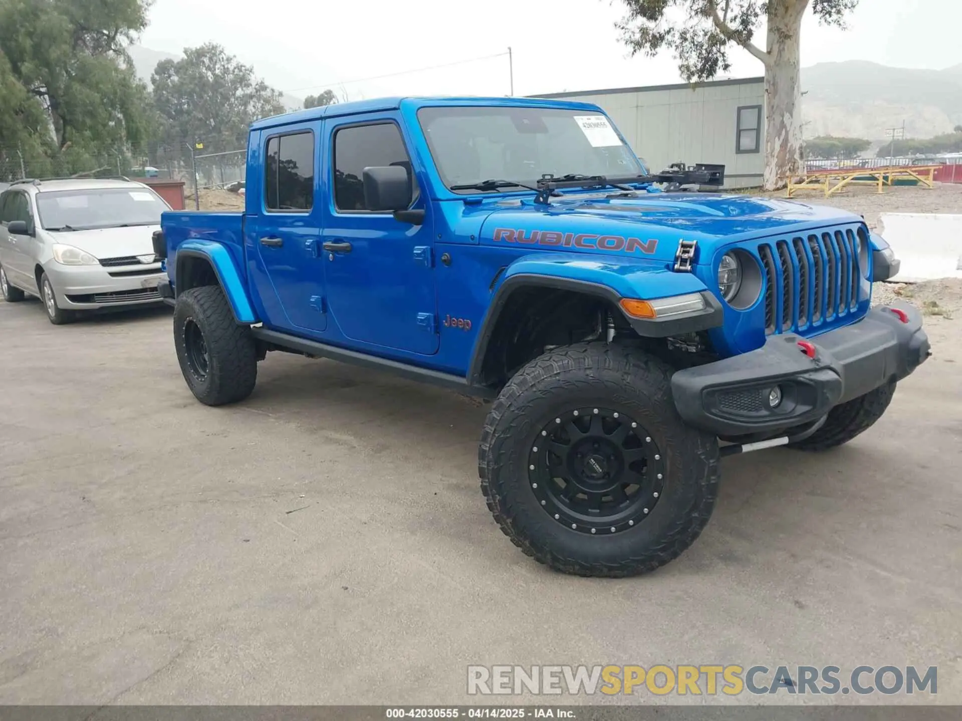 1 Photograph of a damaged car 1C6JJTBG1ML556357 JEEP GLADIATOR 2021