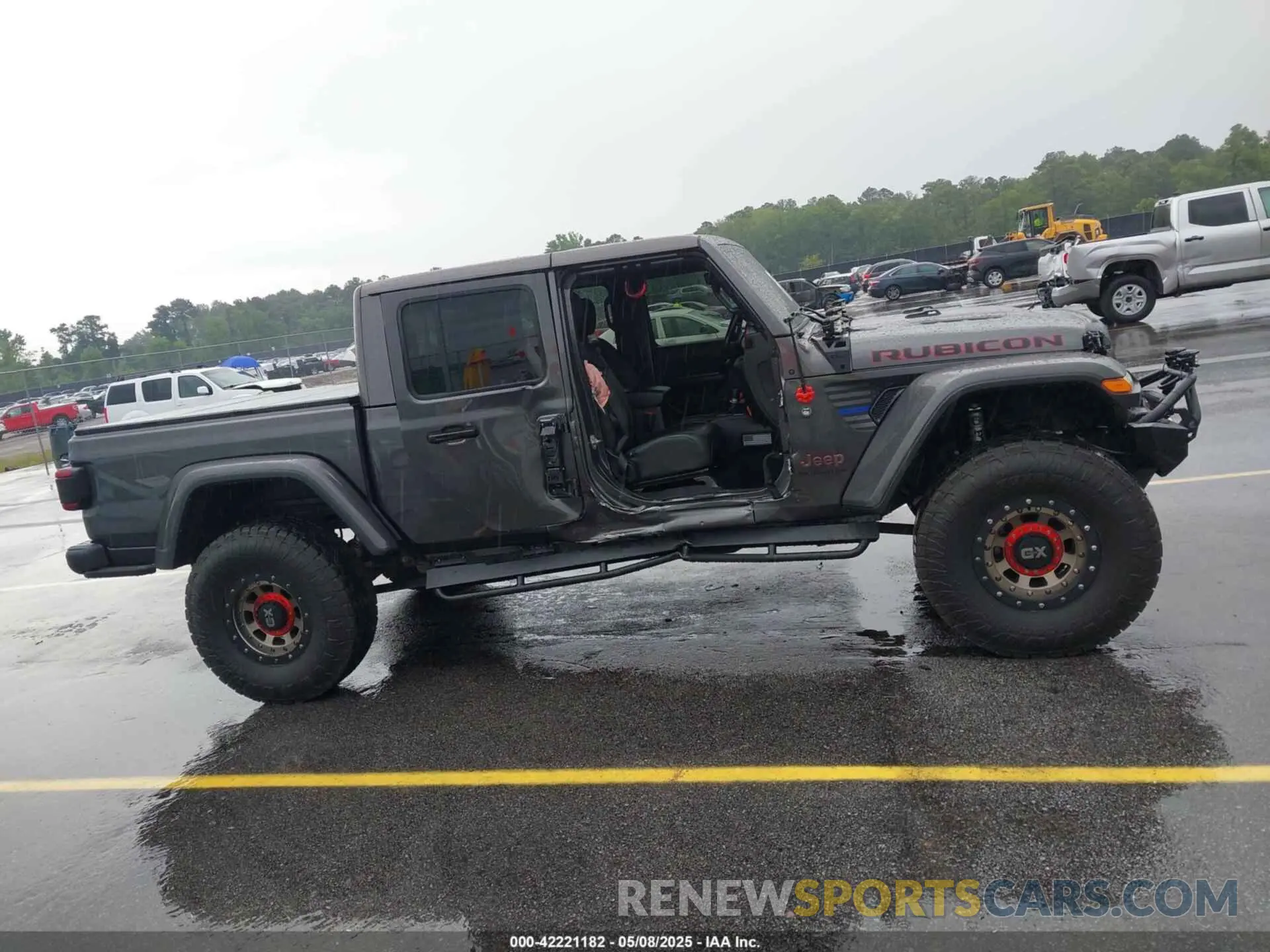 13 Photograph of a damaged car 1C6JJTBG1ML607775 JEEP GLADIATOR 2021