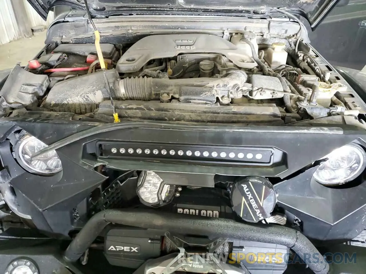 11 Photograph of a damaged car 1C6JJTBG6ML579391 JEEP GLADIATOR 2021