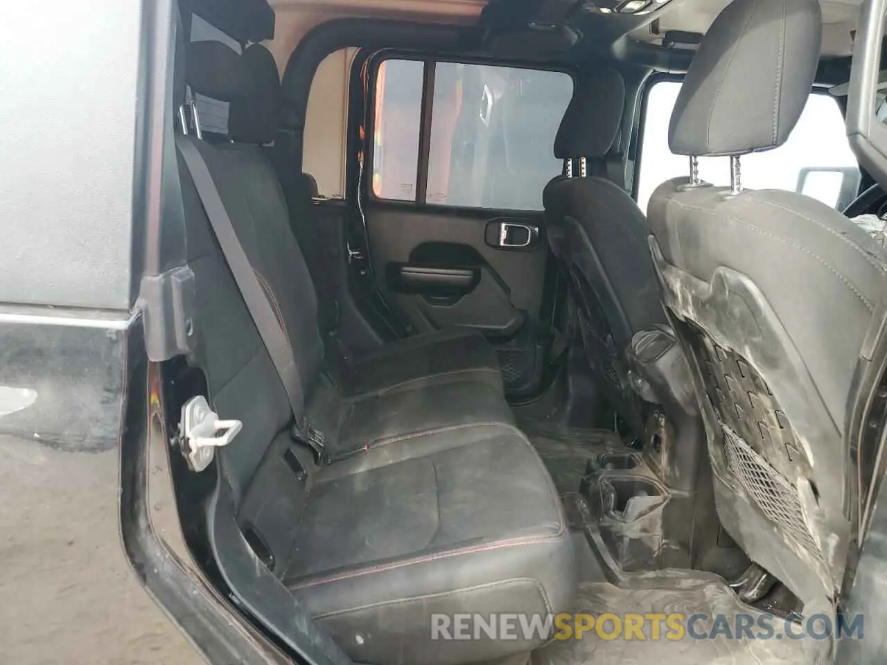 10 Photograph of a damaged car 1C6JJTBG7ML536792 JEEP GLADIATOR 2021