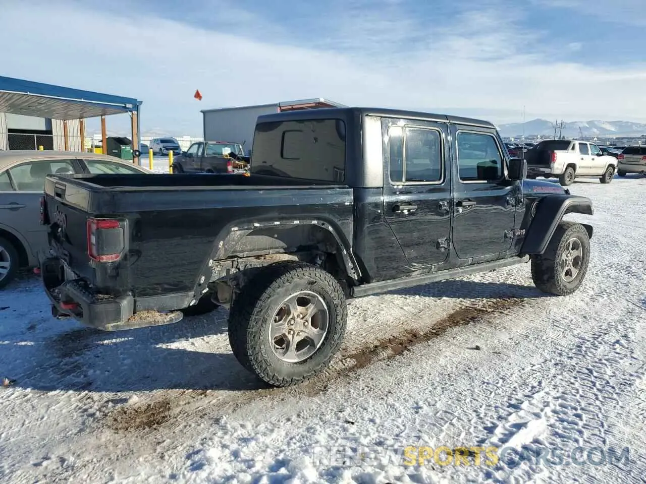 3 Photograph of a damaged car 1C6JJTBG8ML582485 JEEP GLADIATOR 2021