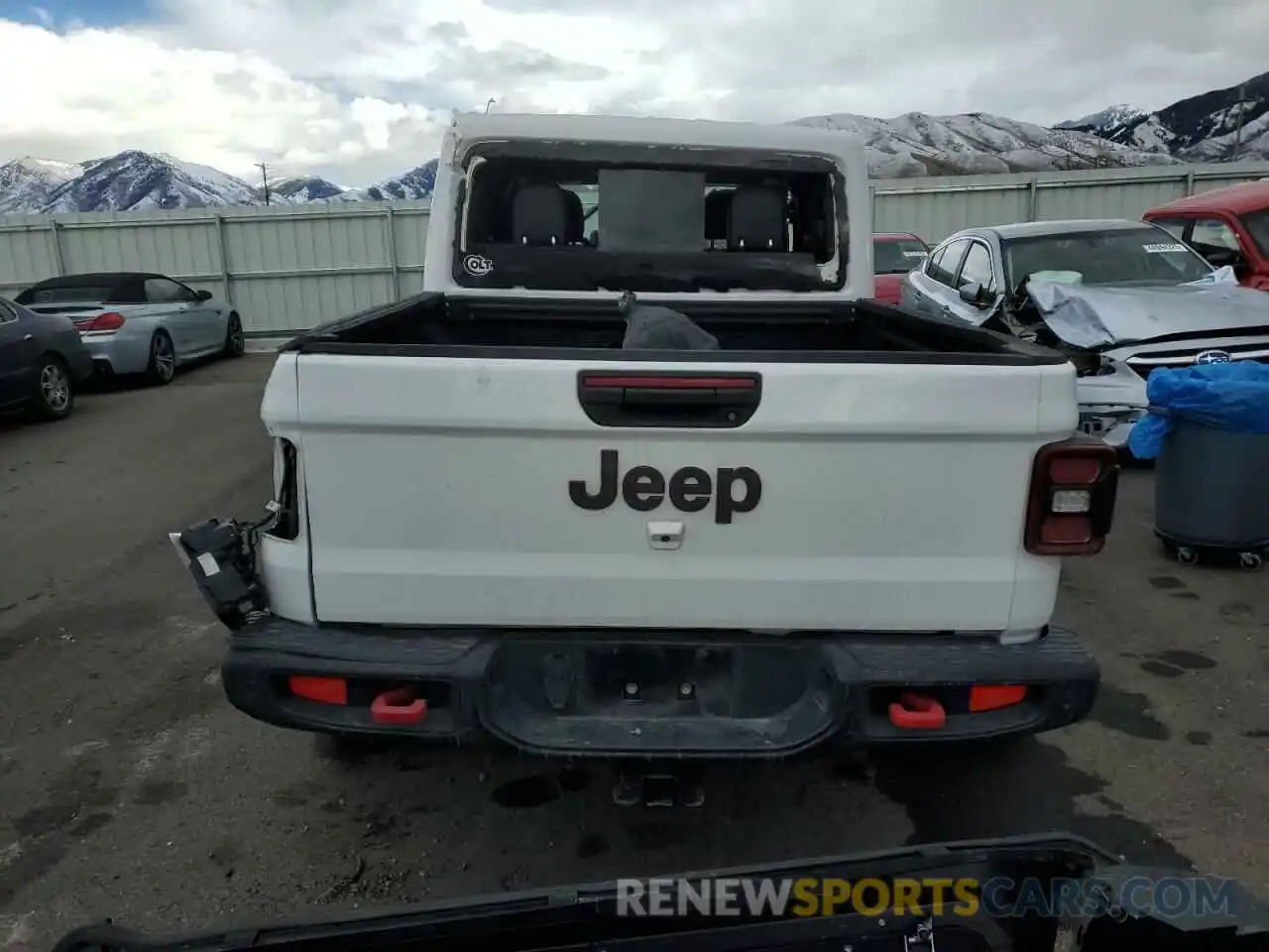 6 Photograph of a damaged car 1C6JJTBG8ML615730 JEEP GLADIATOR 2021