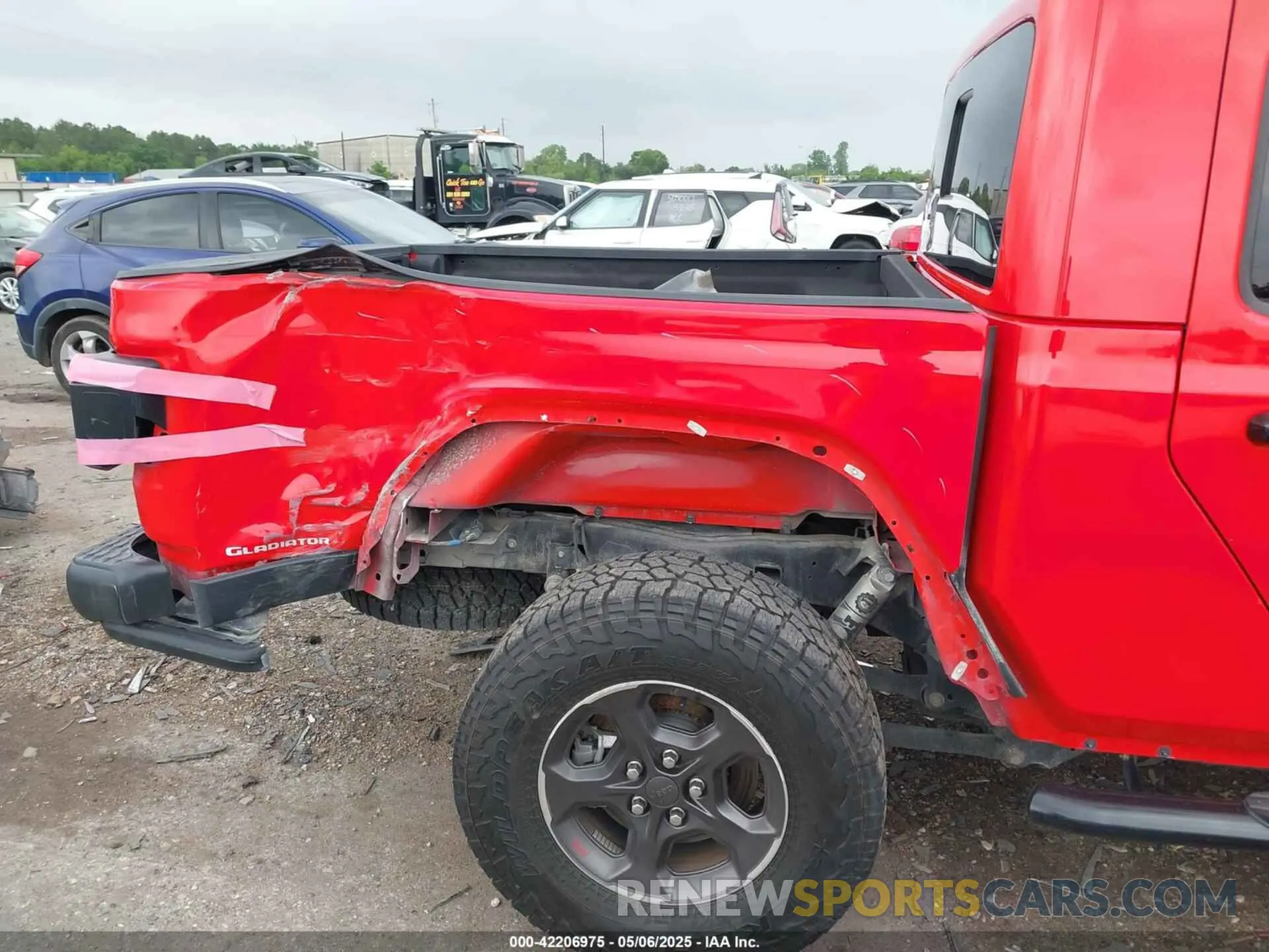 6 Photograph of a damaged car 1C6JJTBG9ML569289 JEEP GLADIATOR 2021