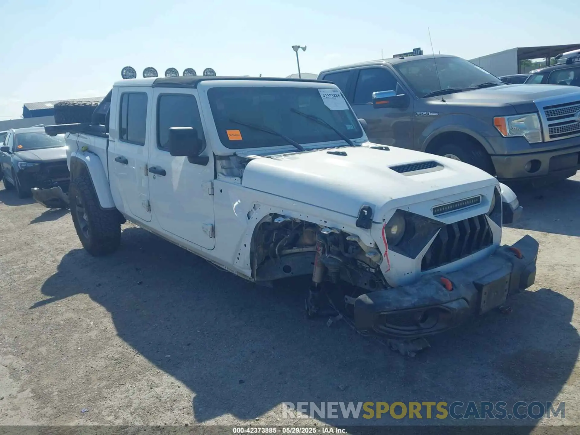 1 Photograph of a damaged car 1C6JJTEG1ML531504 JEEP GLADIATOR 2021