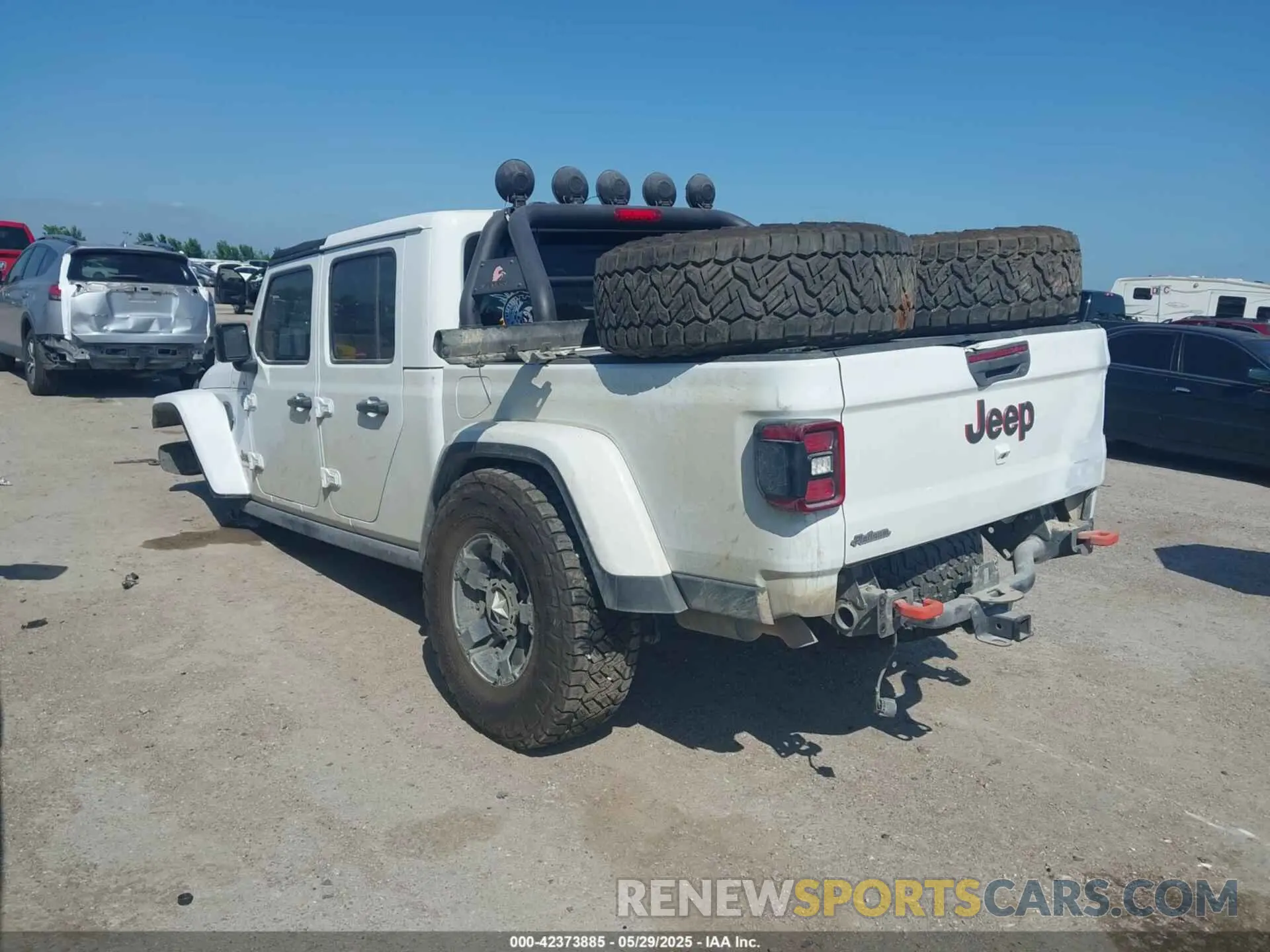 3 Photograph of a damaged car 1C6JJTEG1ML531504 JEEP GLADIATOR 2021