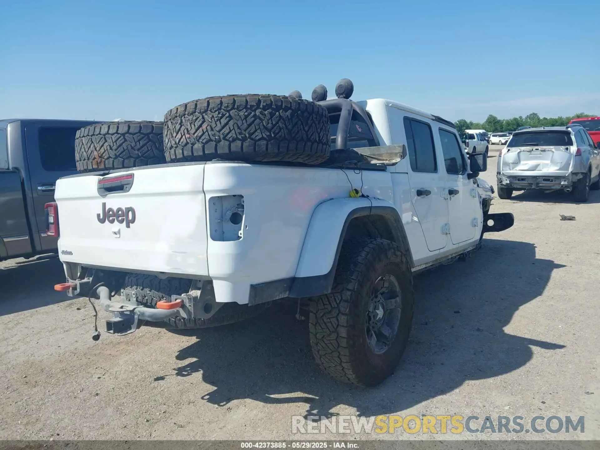 4 Photograph of a damaged car 1C6JJTEG1ML531504 JEEP GLADIATOR 2021
