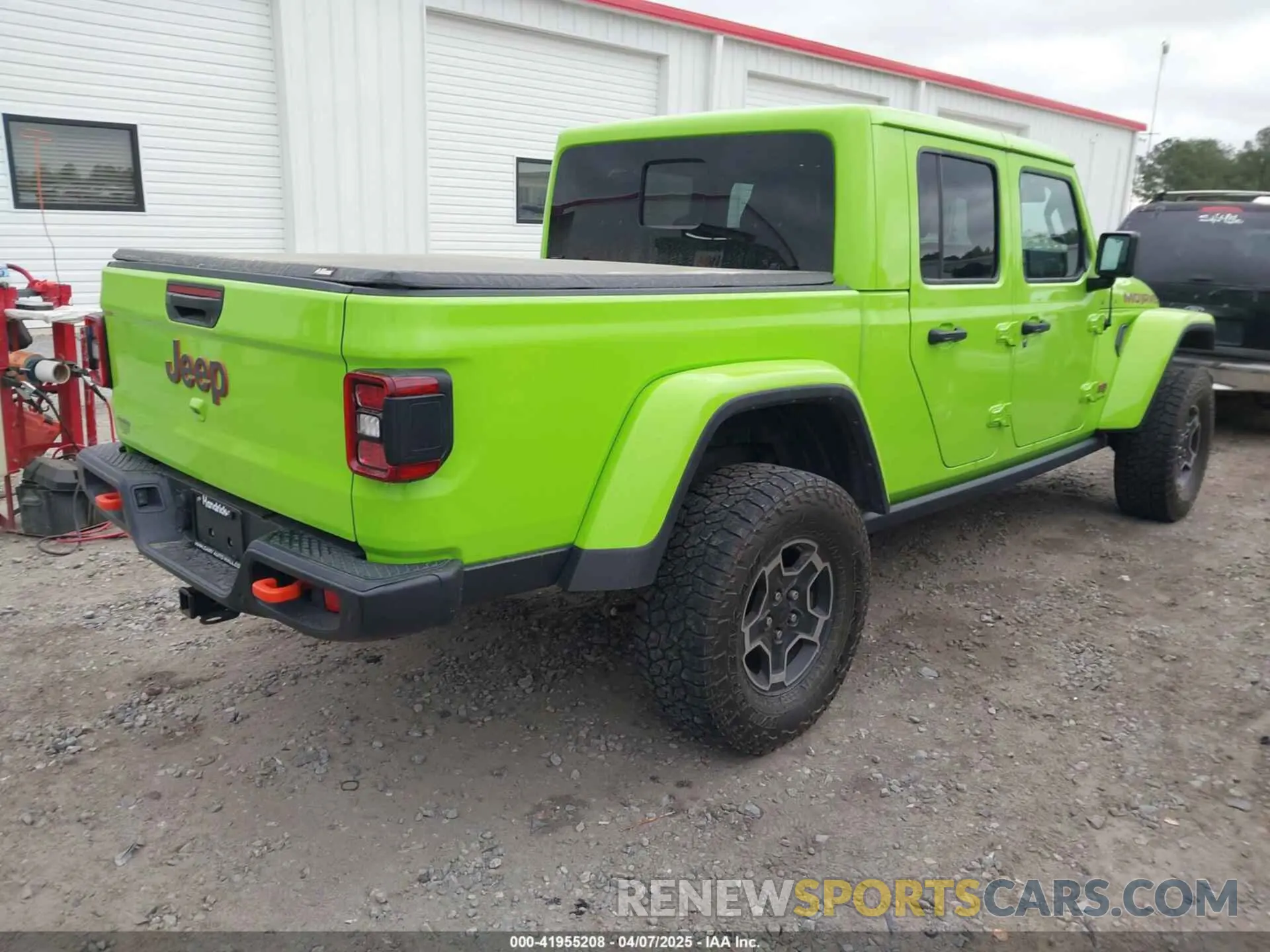 4 Photograph of a damaged car 1C6JJTEG1ML618948 JEEP GLADIATOR 2021