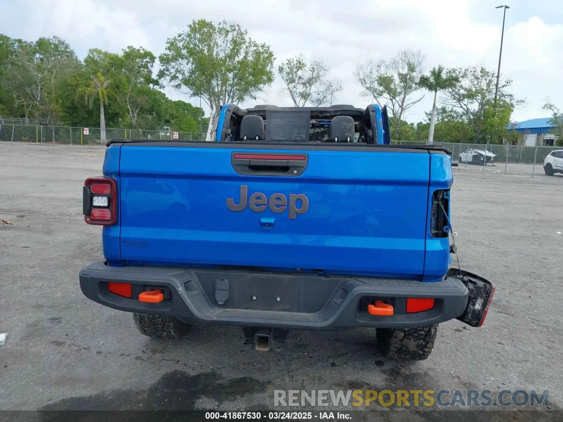 16 Photograph of a damaged car 1C6JJTEG1ML621056 JEEP GLADIATOR 2021