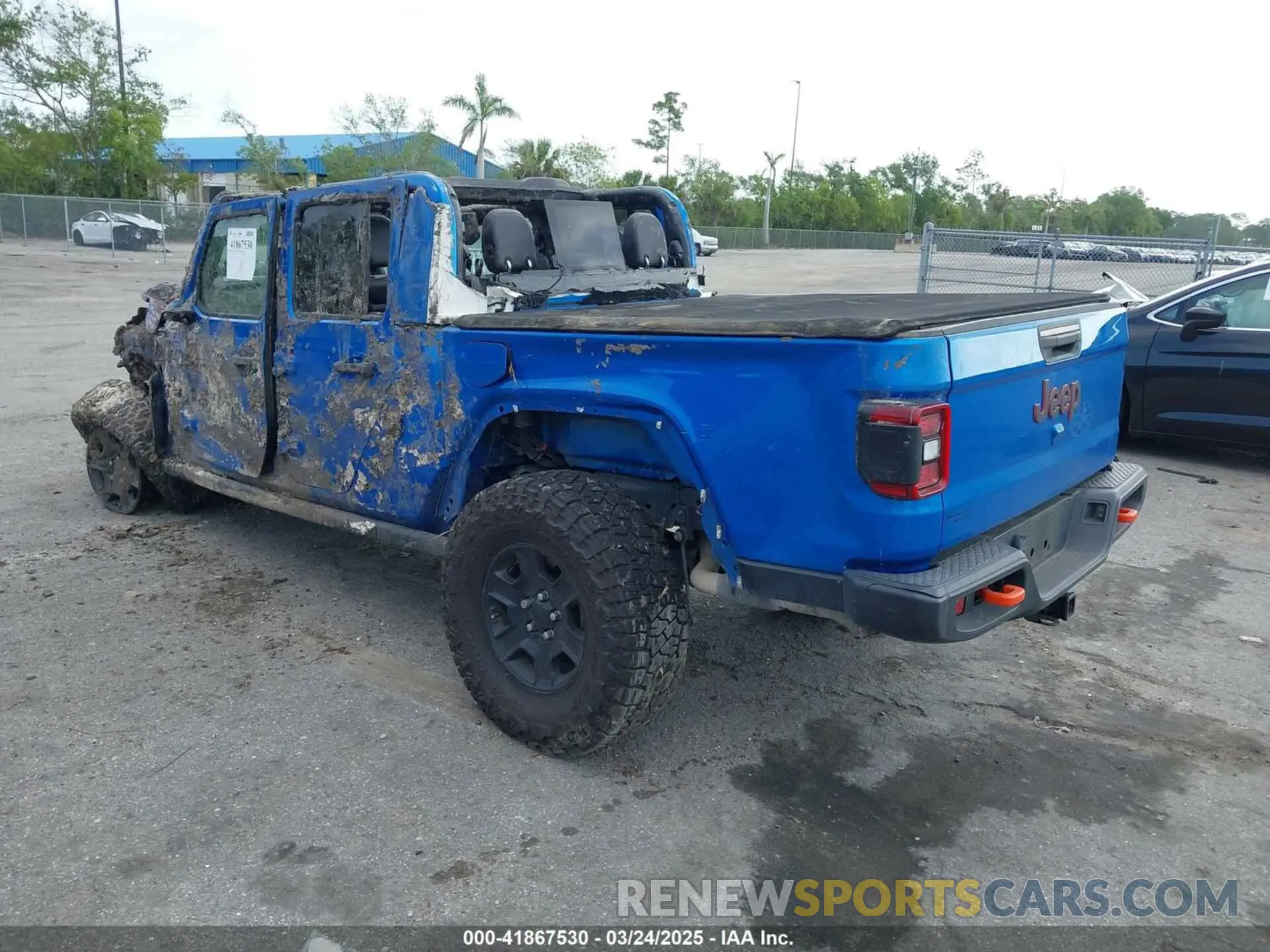 3 Photograph of a damaged car 1C6JJTEG1ML621056 JEEP GLADIATOR 2021
