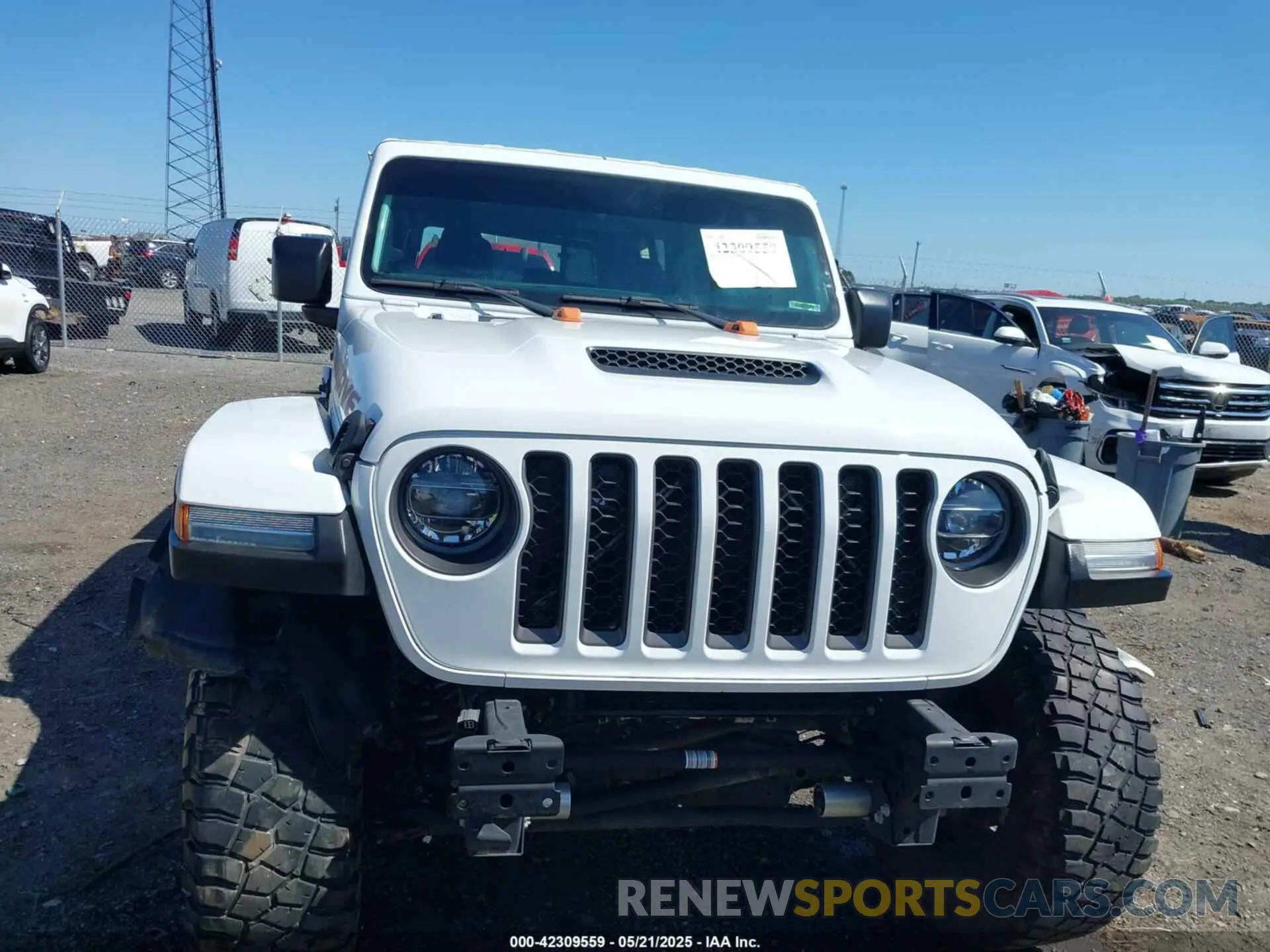 13 Photograph of a damaged car 1C6JJTEG3ML527048 JEEP GLADIATOR 2021