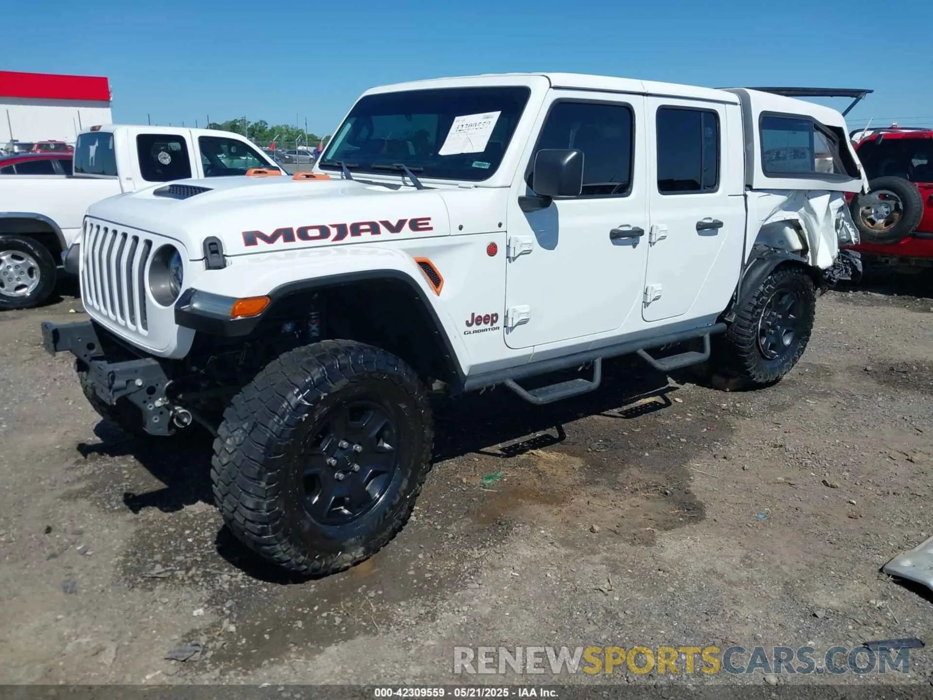 2 Photograph of a damaged car 1C6JJTEG3ML527048 JEEP GLADIATOR 2021