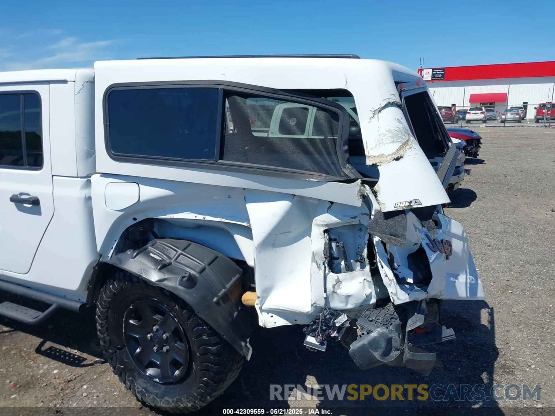 6 Photograph of a damaged car 1C6JJTEG3ML527048 JEEP GLADIATOR 2021