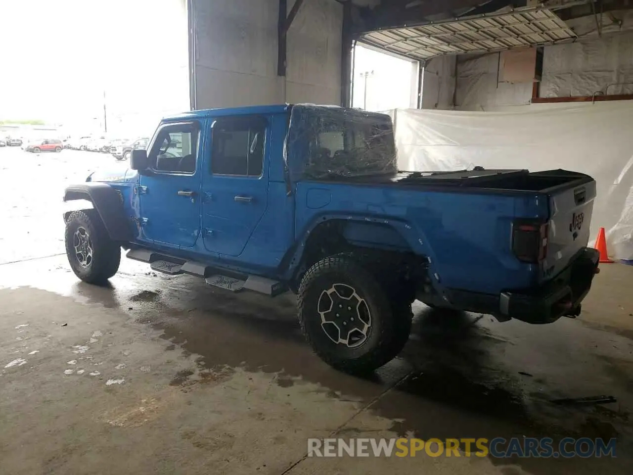 2 Photograph of a damaged car 1C6JJTEG3ML597522 JEEP GLADIATOR 2021