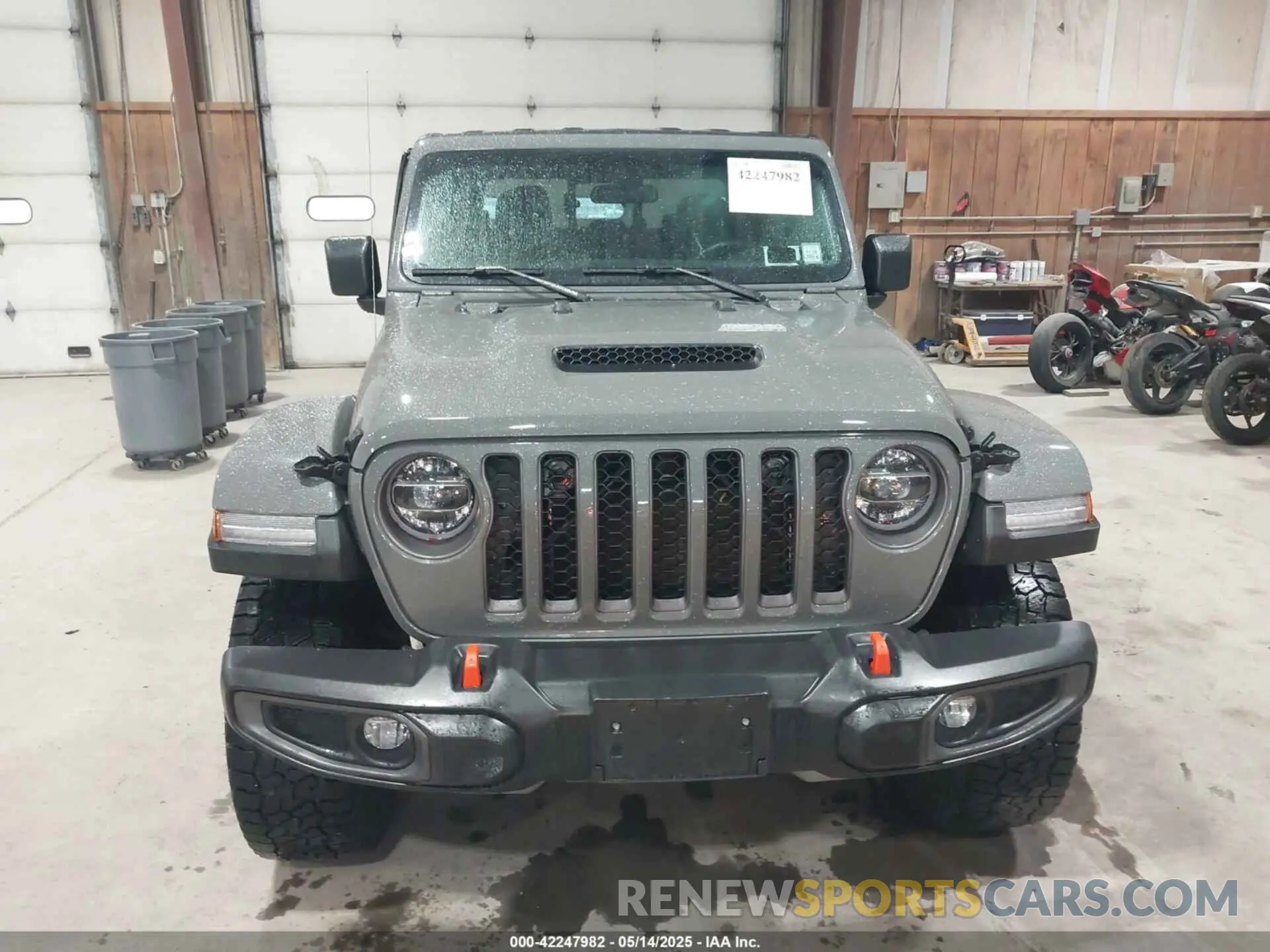 12 Photograph of a damaged car 1C6JJTEG5ML524829 JEEP GLADIATOR 2021