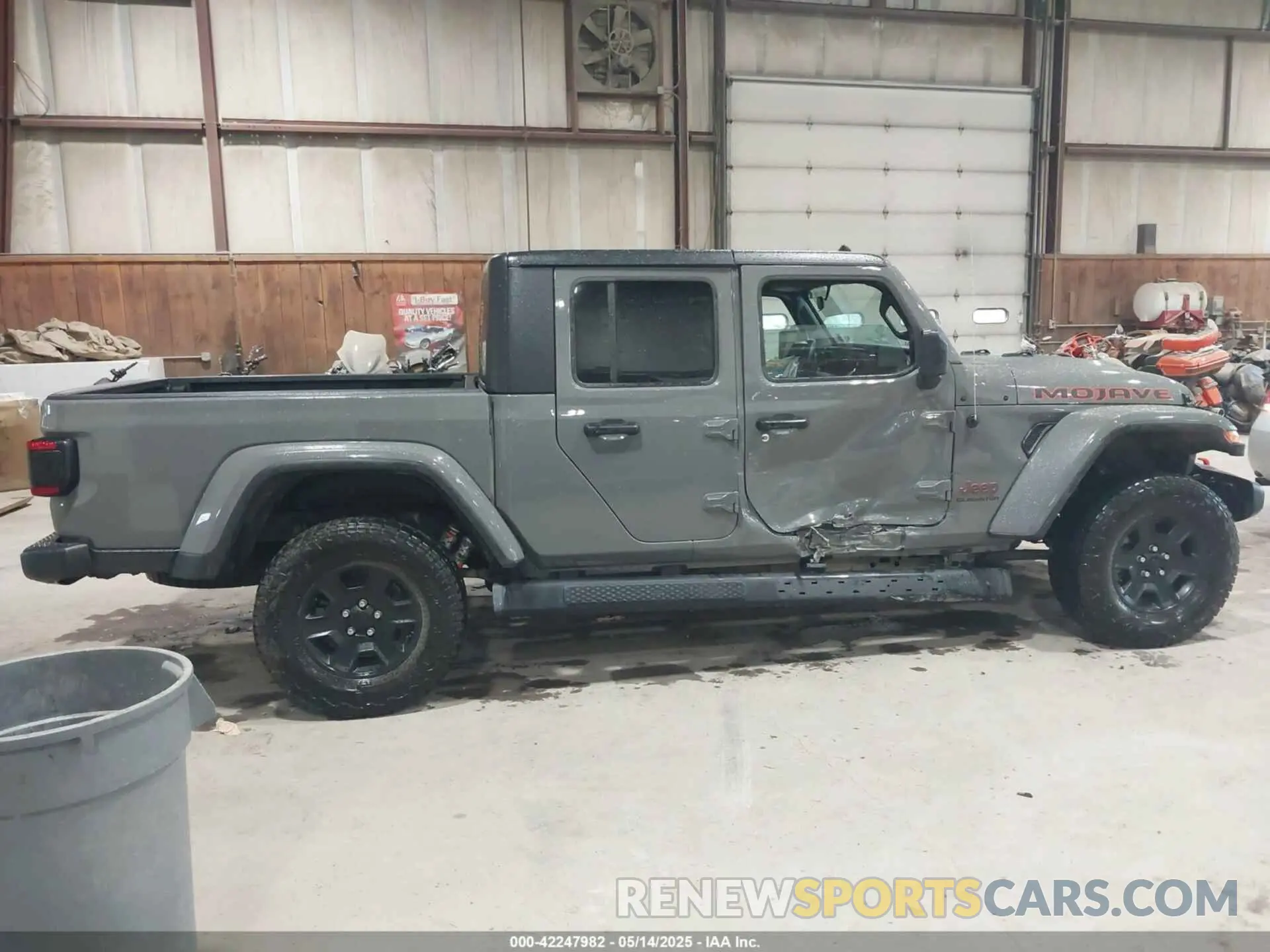 13 Photograph of a damaged car 1C6JJTEG5ML524829 JEEP GLADIATOR 2021