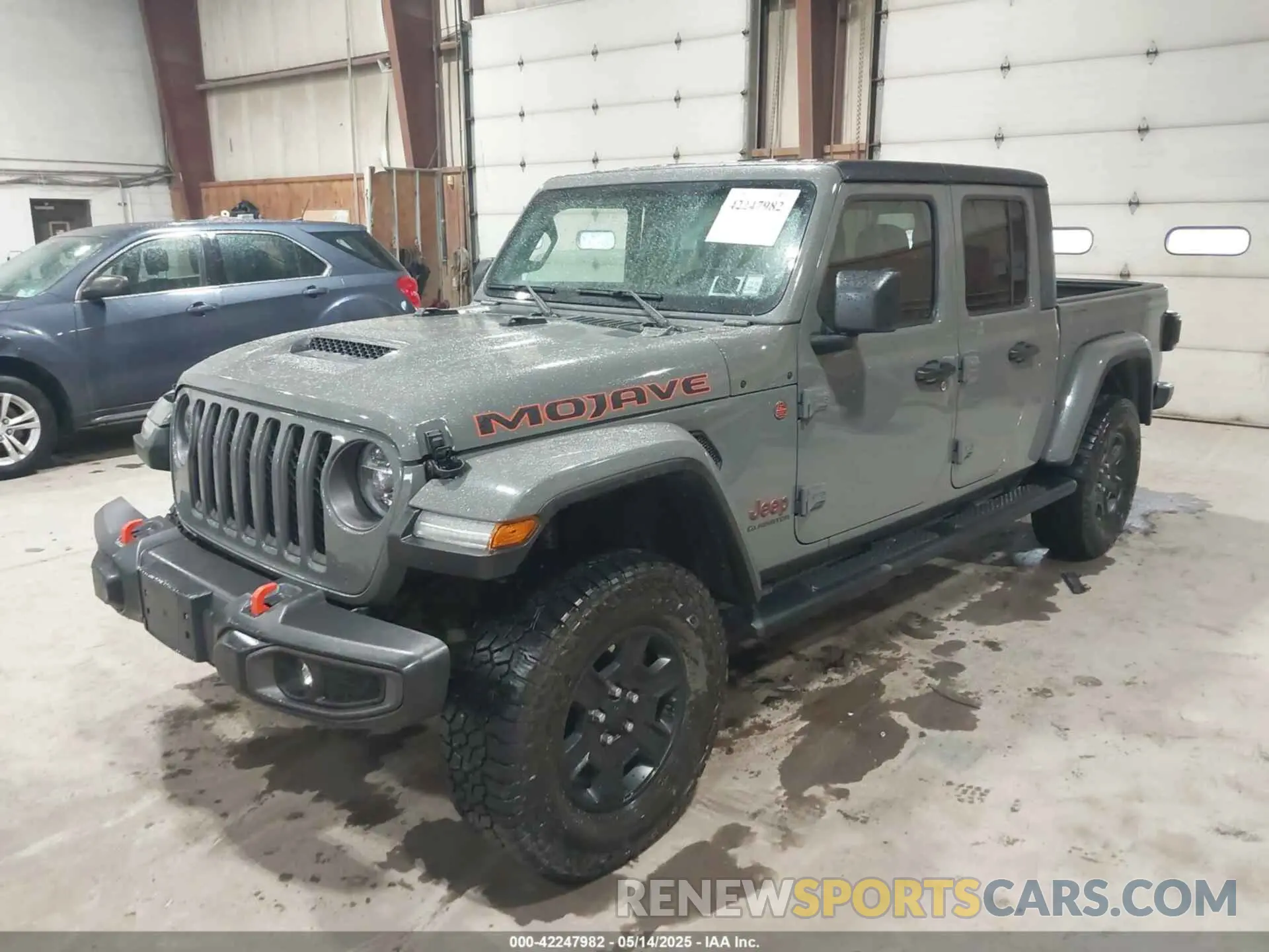2 Photograph of a damaged car 1C6JJTEG5ML524829 JEEP GLADIATOR 2021
