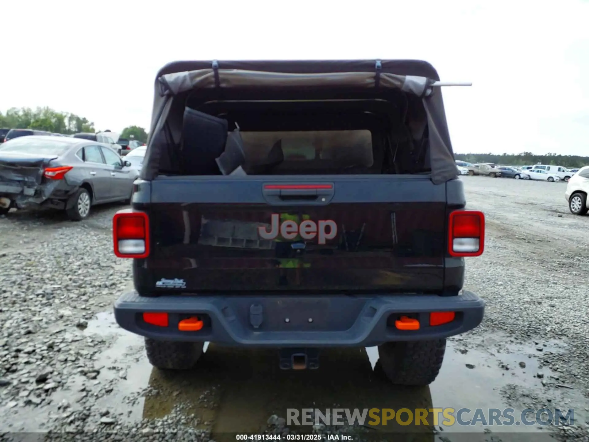 16 Photograph of a damaged car 1C6JJTEG5ML578714 JEEP GLADIATOR 2021