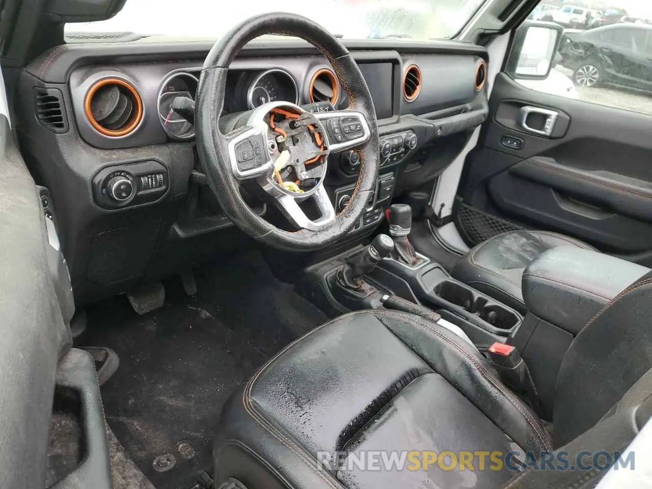 8 Photograph of a damaged car 1C6JJTEG6ML516867 JEEP GLADIATOR 2021