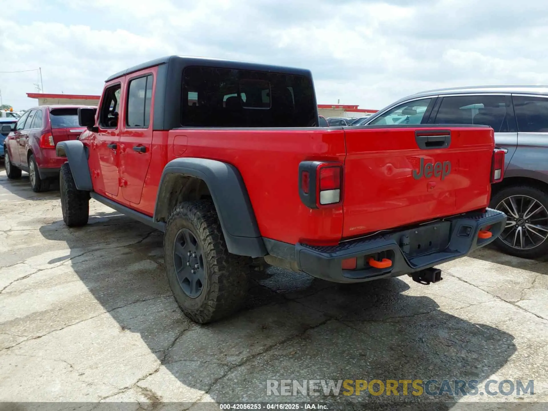 3 Photograph of a damaged car 1C6JJTEG6ML533927 JEEP GLADIATOR 2021