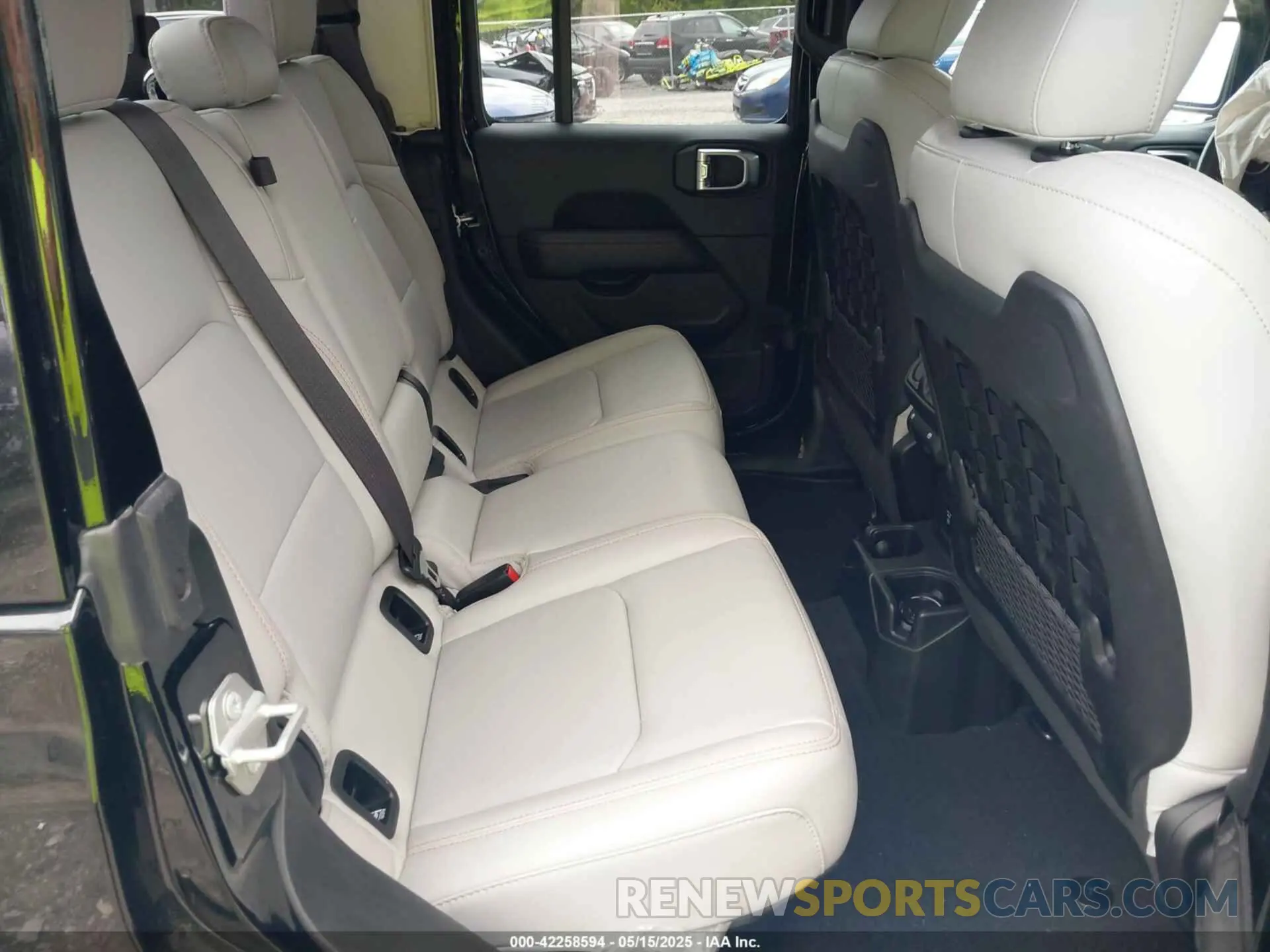 8 Photograph of a damaged car 1C6JJTEG9ML530066 JEEP GLADIATOR 2021