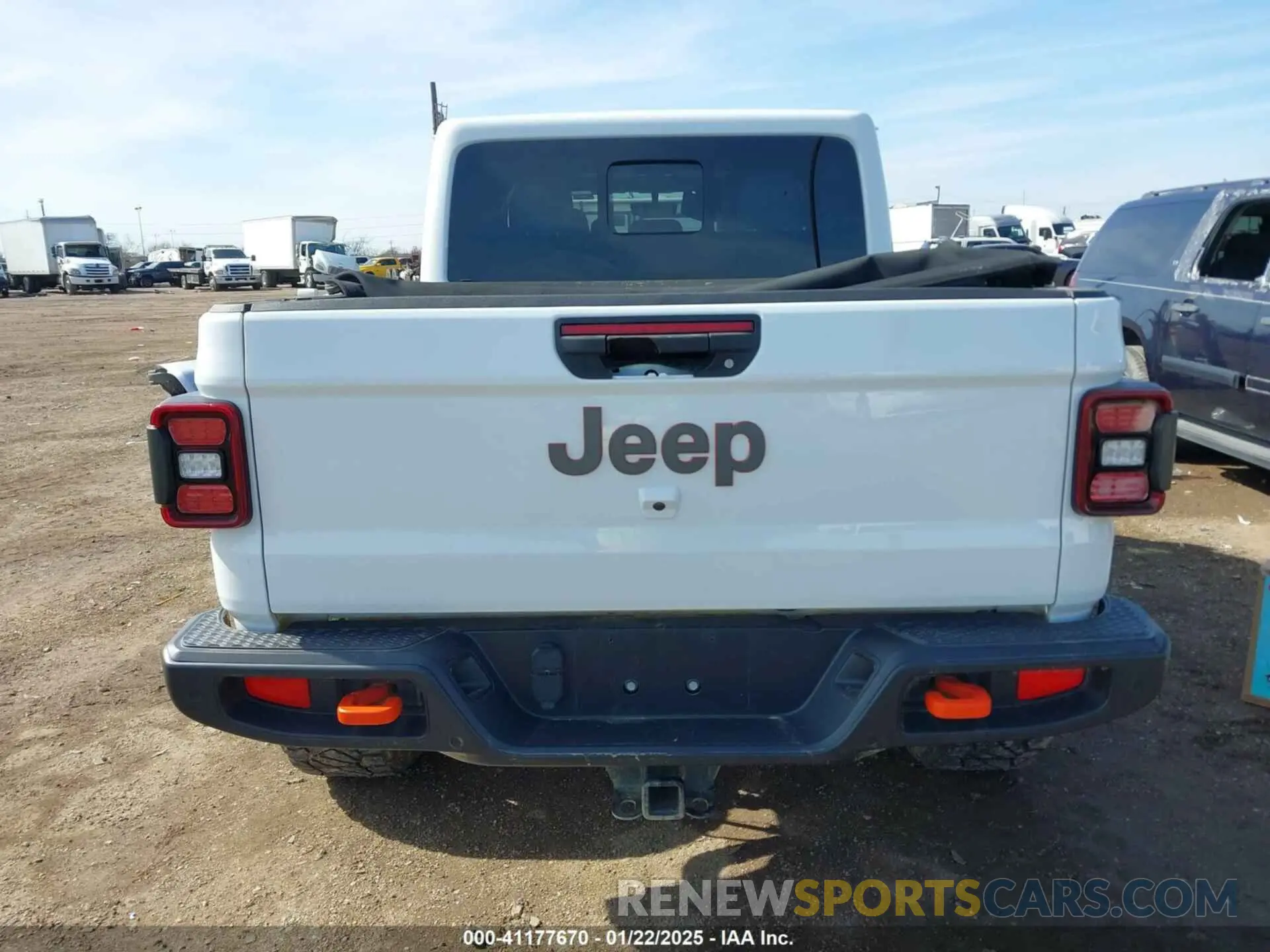 16 Photograph of a damaged car 1C6JJTEG9ML579669 JEEP GLADIATOR 2021