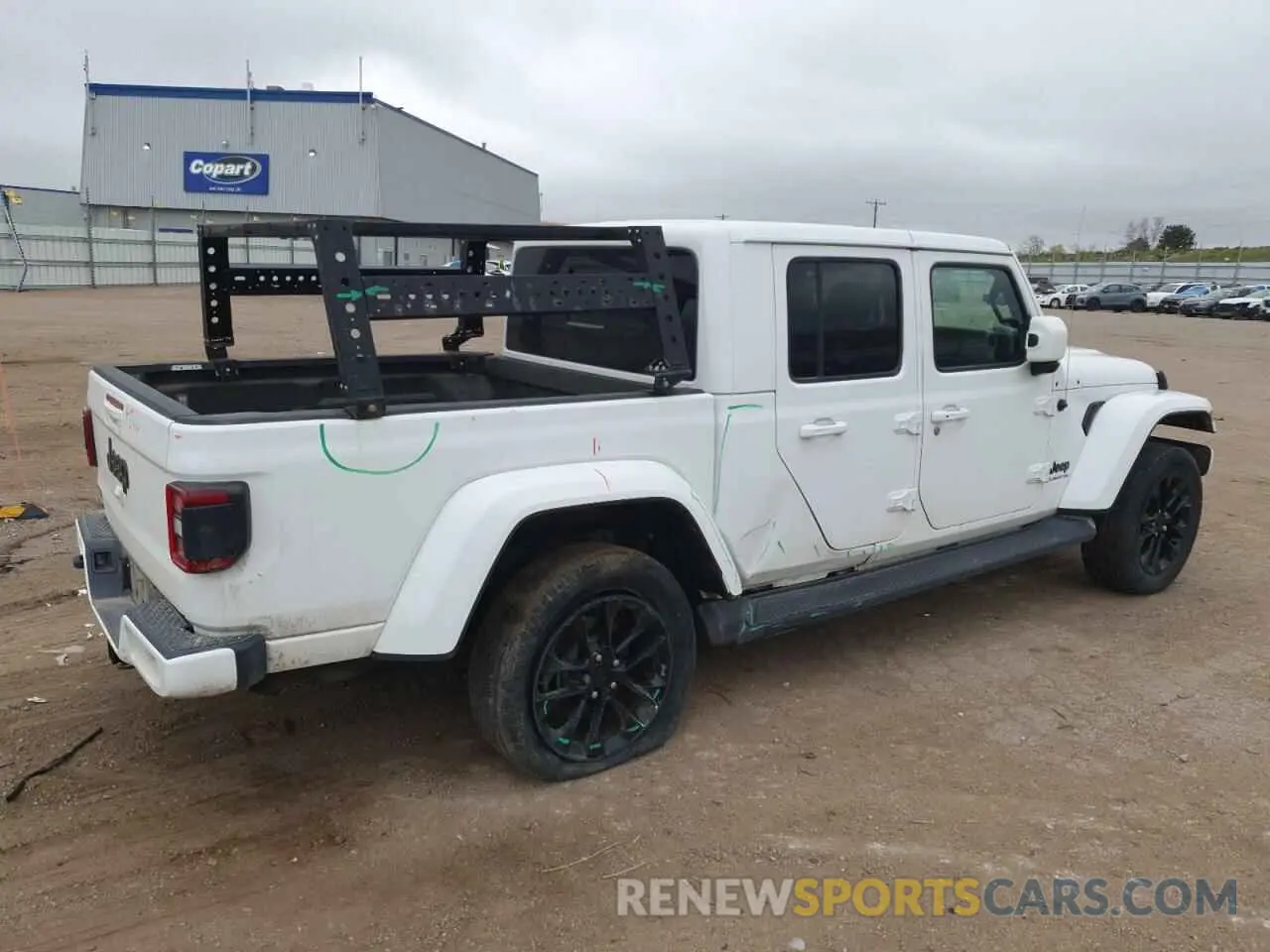 3 Photograph of a damaged car 1C6JJTFM5ML535558 JEEP GLADIATOR 2021