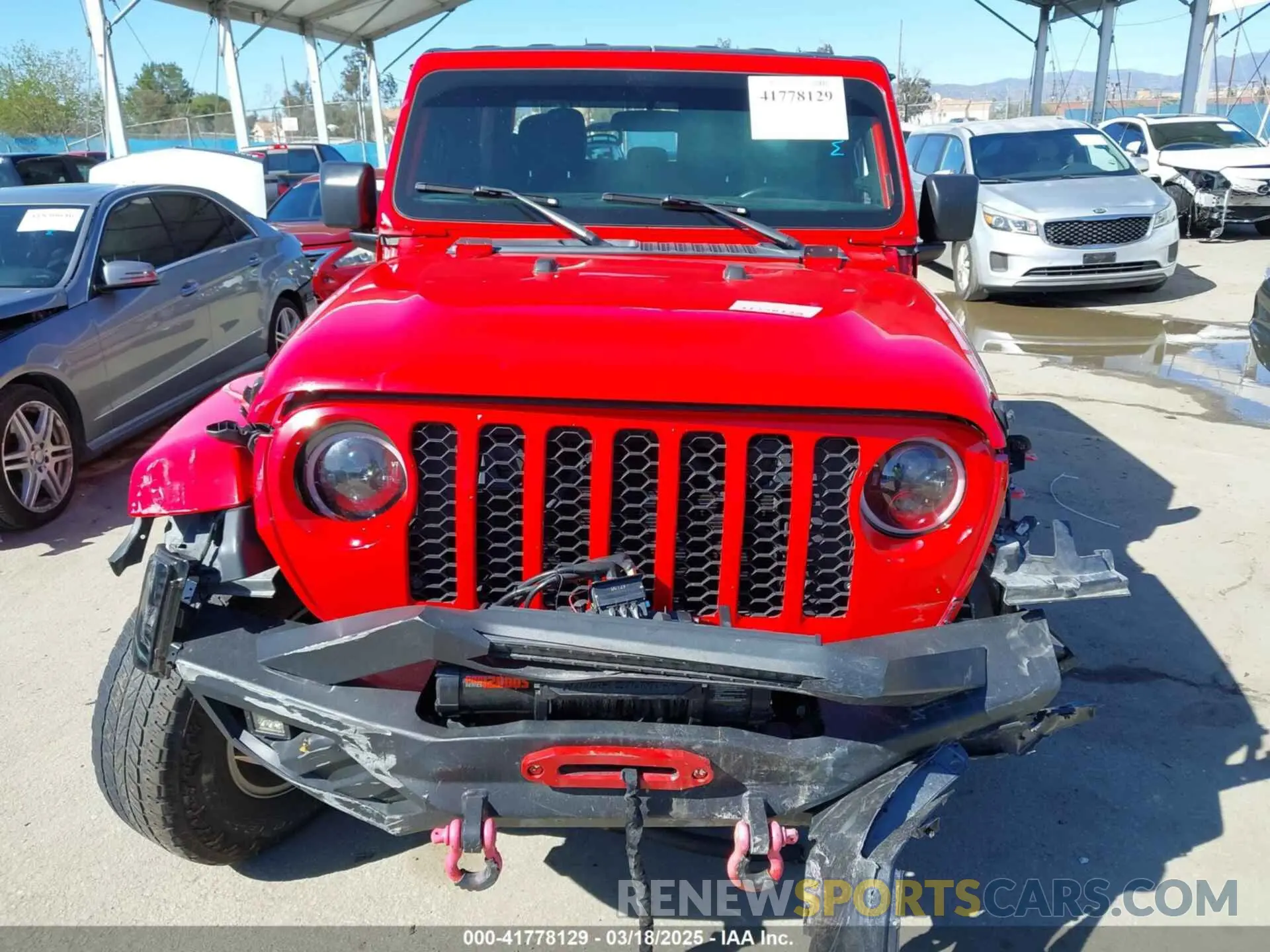 13 Photograph of a damaged car 1C6HJTAG0NL180848 JEEP GLADIATOR 2022