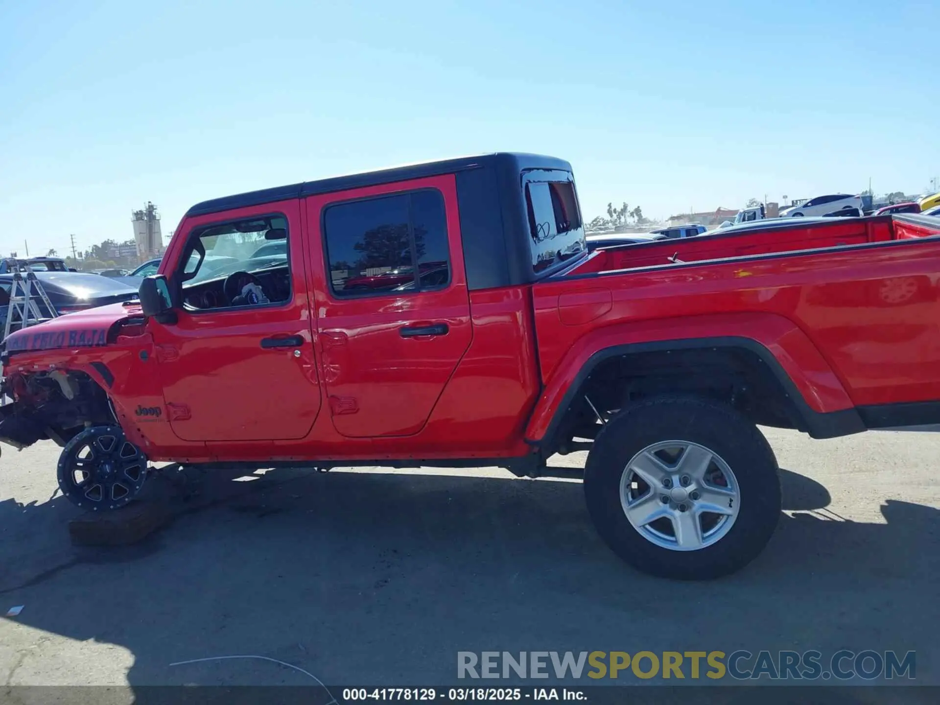 15 Photograph of a damaged car 1C6HJTAG0NL180848 JEEP GLADIATOR 2022
