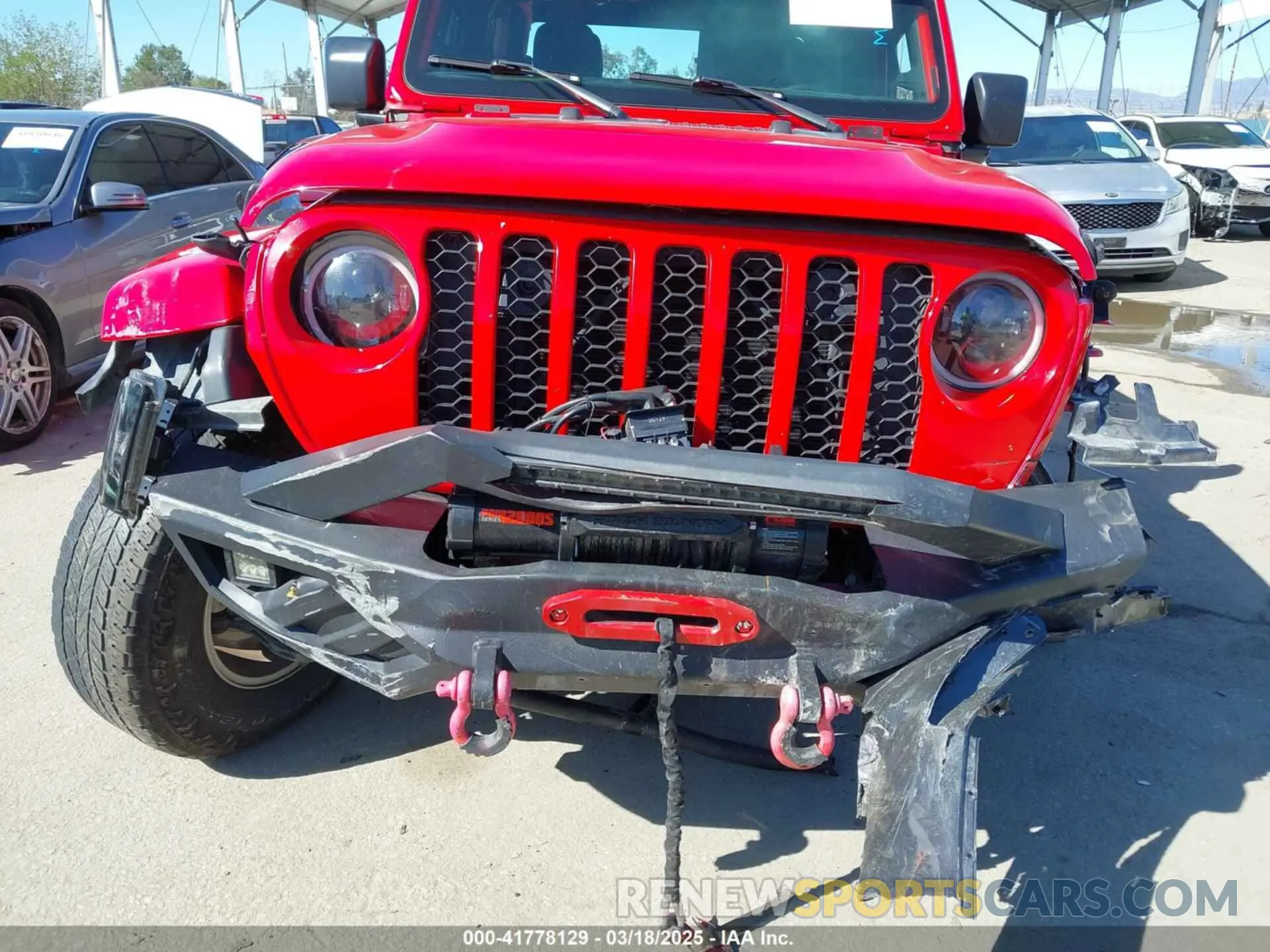 19 Photograph of a damaged car 1C6HJTAG0NL180848 JEEP GLADIATOR 2022