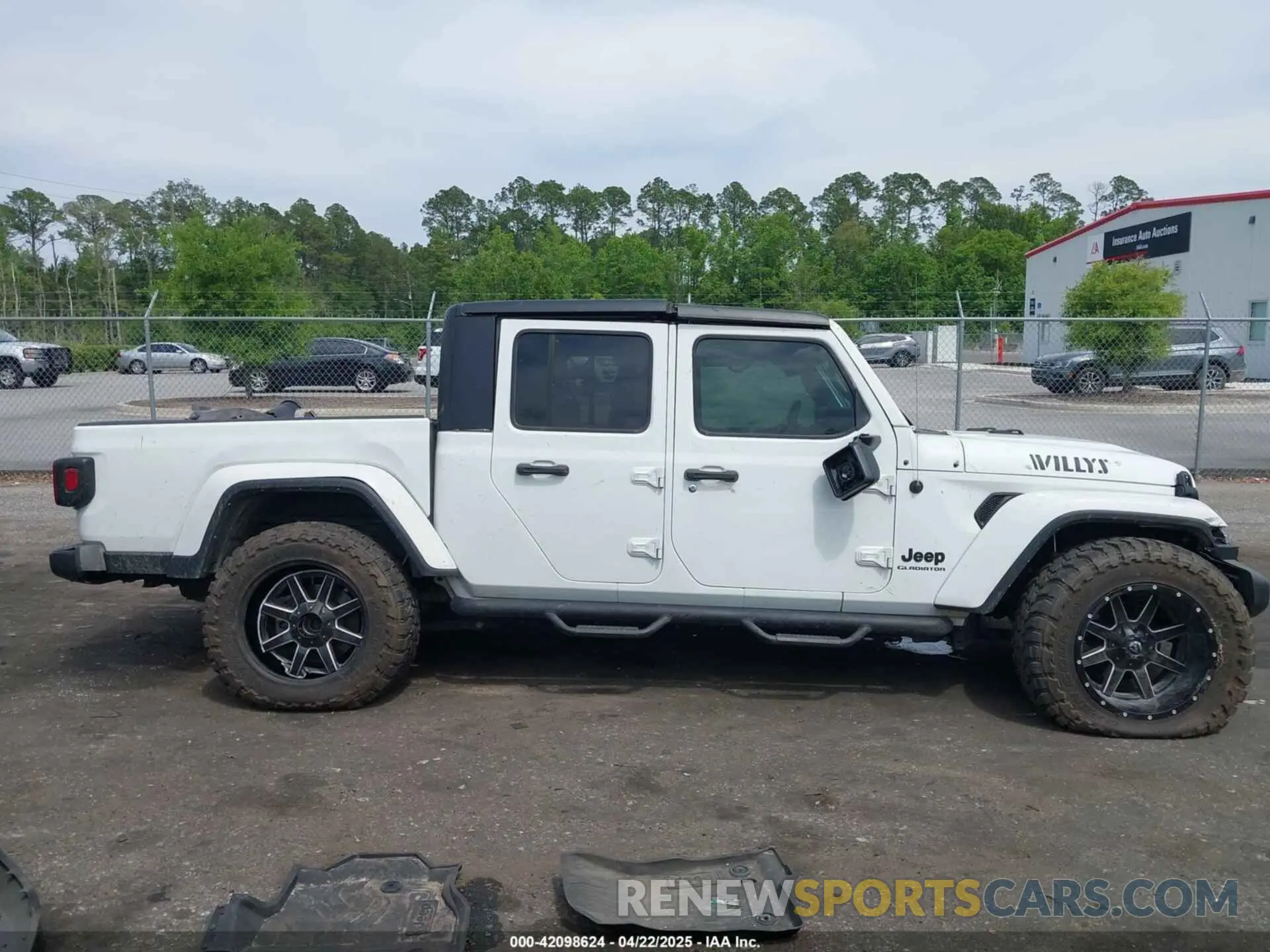 14 Photograph of a damaged car 1C6HJTAG1NL144540 JEEP GLADIATOR 2022