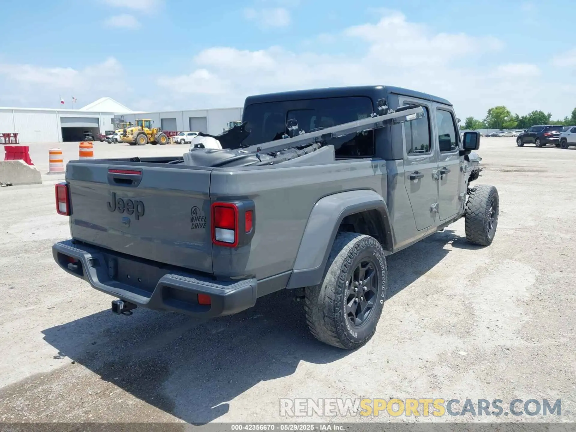 4 Photograph of a damaged car 1C6HJTAG2NL120294 JEEP GLADIATOR 2022