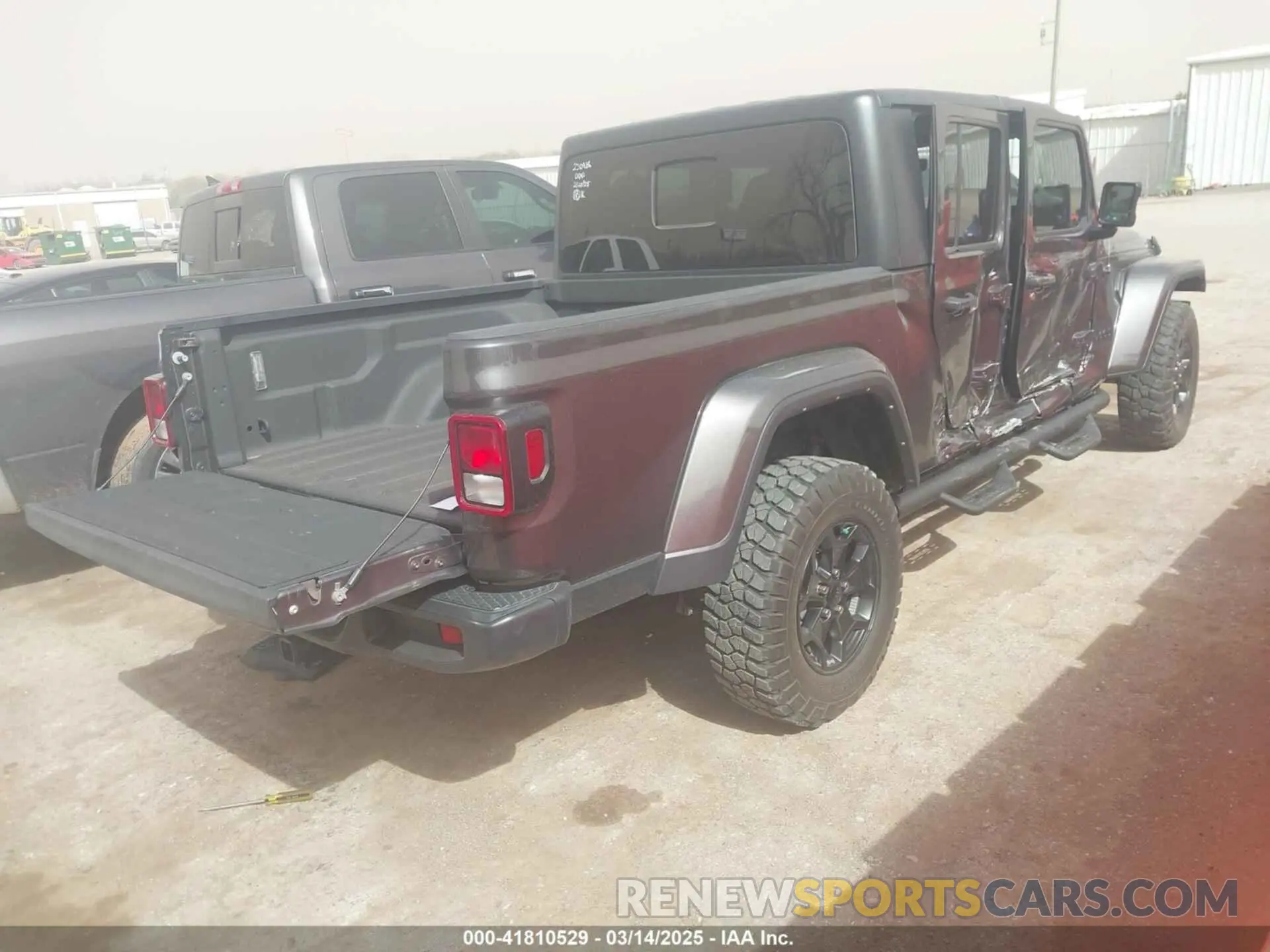 4 Photograph of a damaged car 1C6HJTAG2NL159595 JEEP GLADIATOR 2022