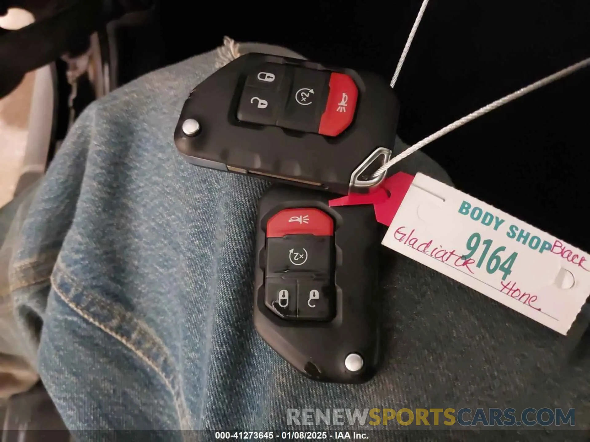 11 Photograph of a damaged car 1C6HJTAG2NL163338 JEEP GLADIATOR 2022