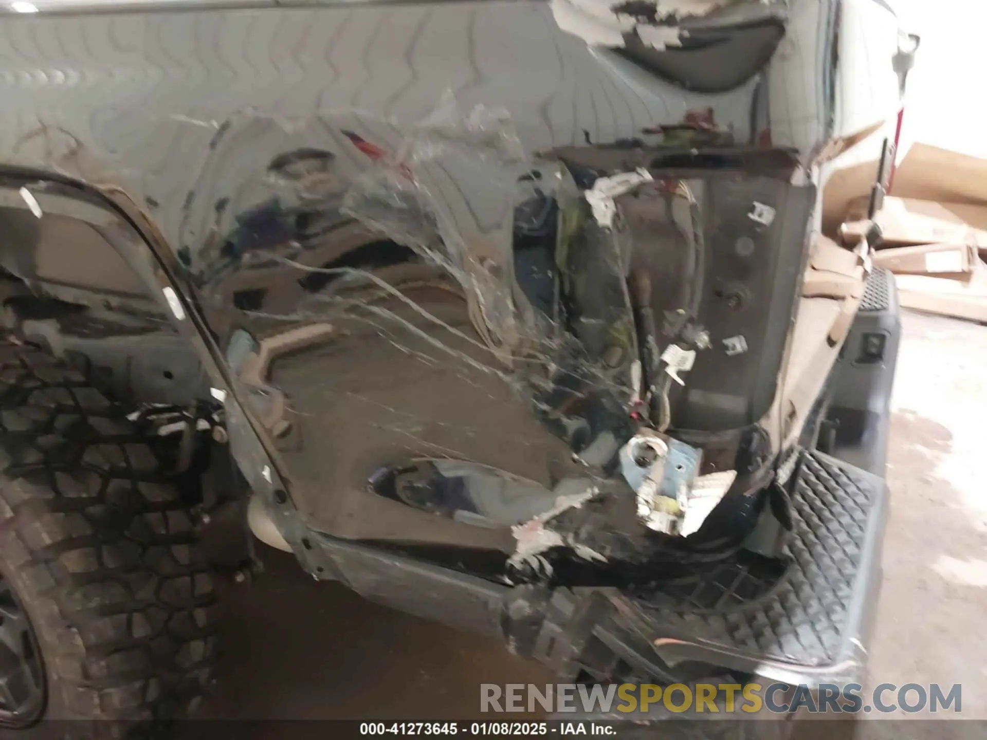 18 Photograph of a damaged car 1C6HJTAG2NL163338 JEEP GLADIATOR 2022