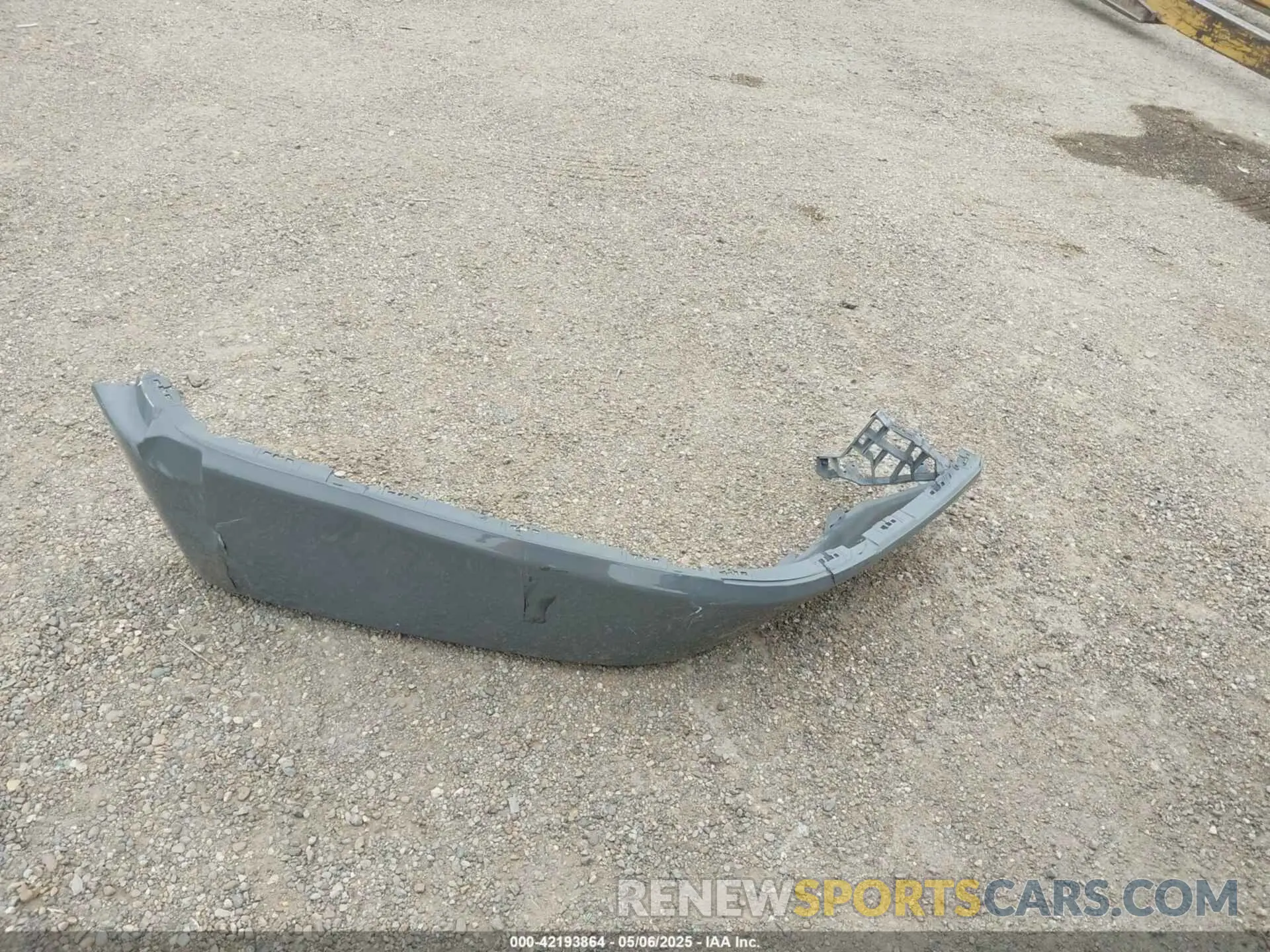 17 Photograph of a damaged car 1C6HJTAG2NL176011 JEEP GLADIATOR 2022