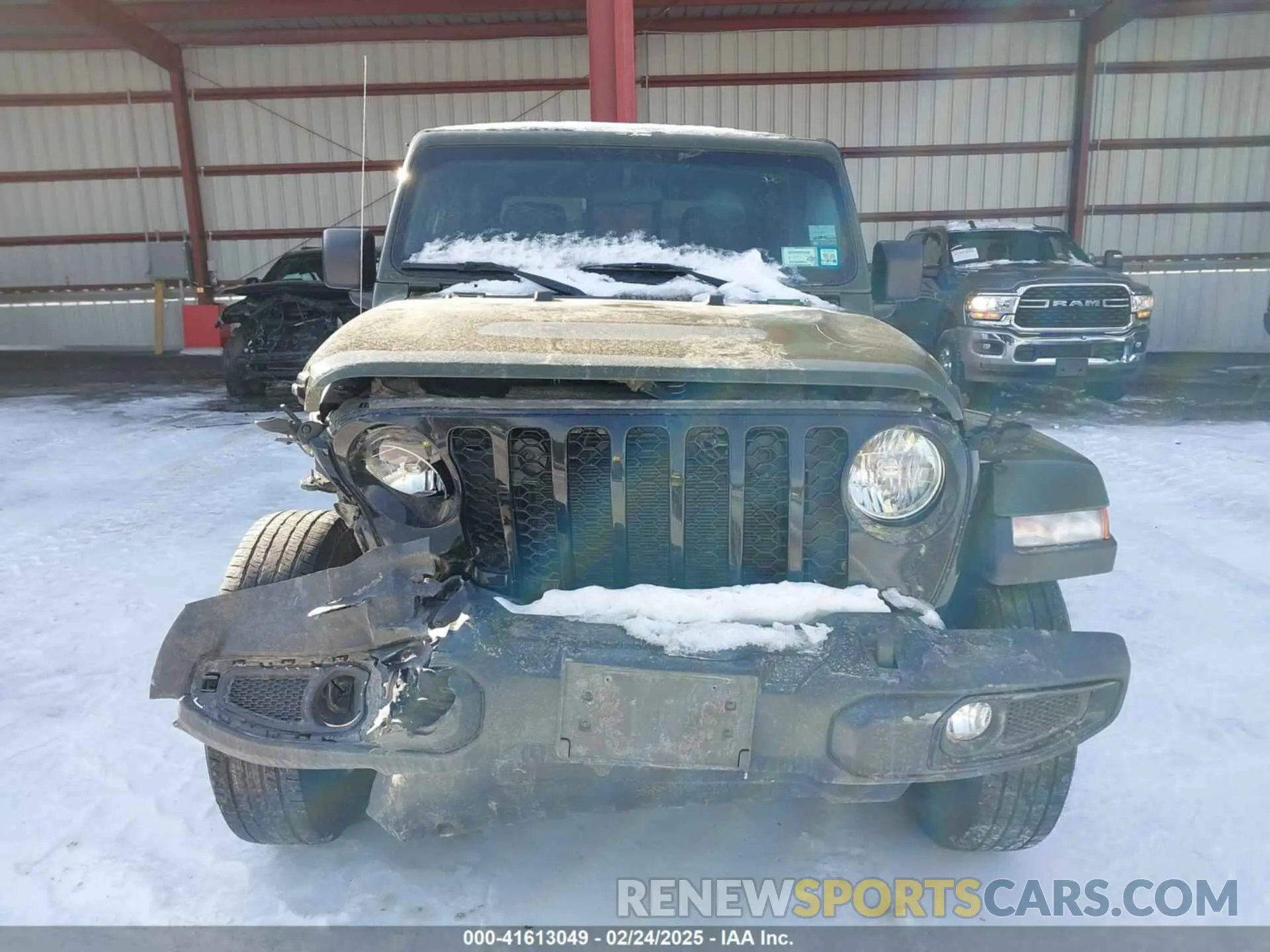 12 Photograph of a damaged car 1C6HJTAG3NL137816 JEEP GLADIATOR 2022