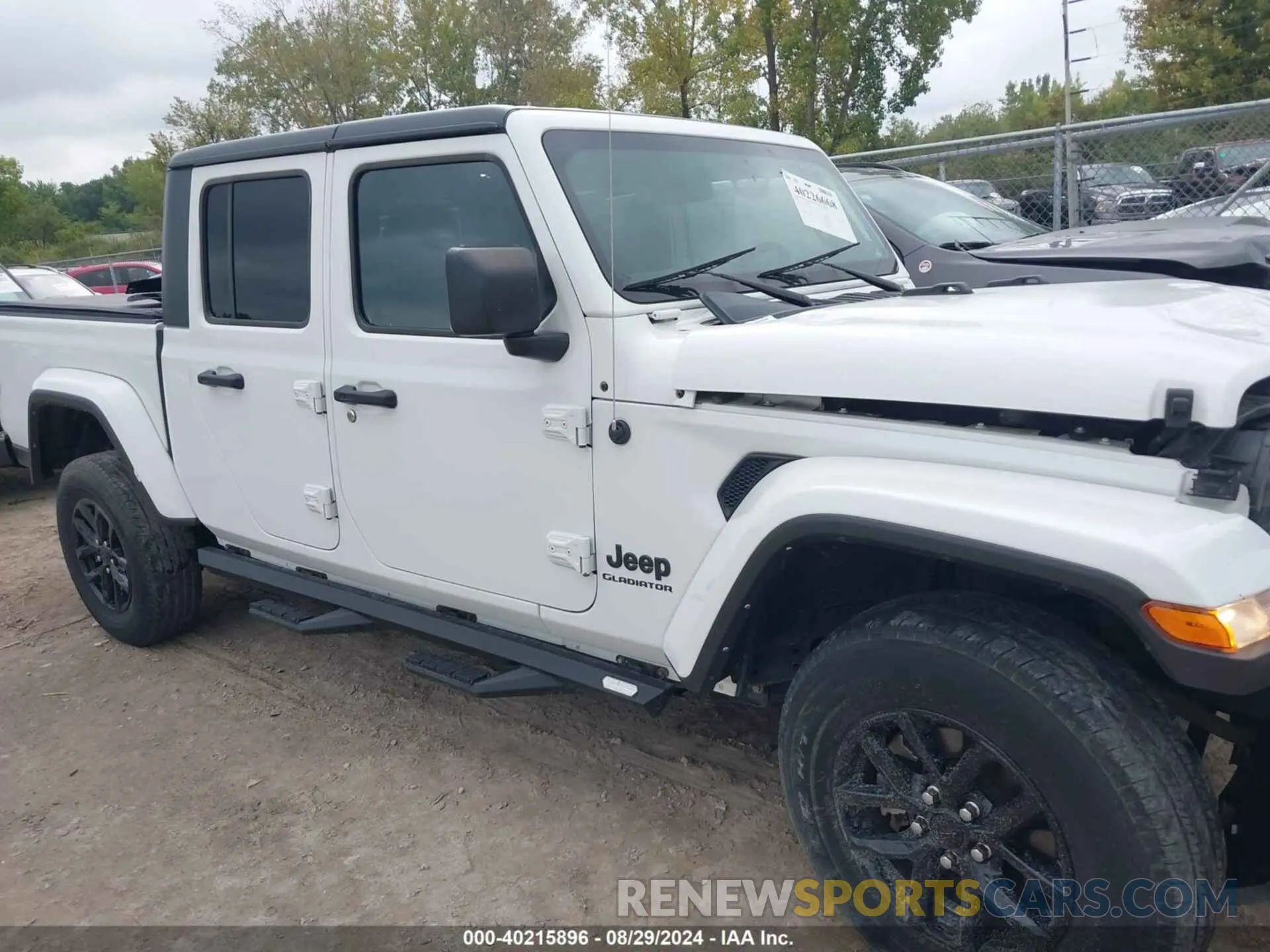 13 Photograph of a damaged car 1C6HJTAG3NL151845 JEEP GLADIATOR 2022