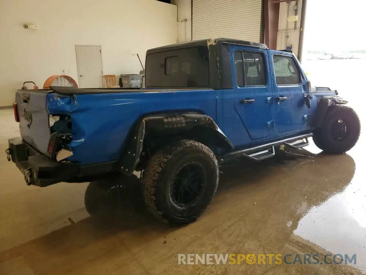 3 Photograph of a damaged car 1C6HJTAG4NL106865 JEEP GLADIATOR 2022