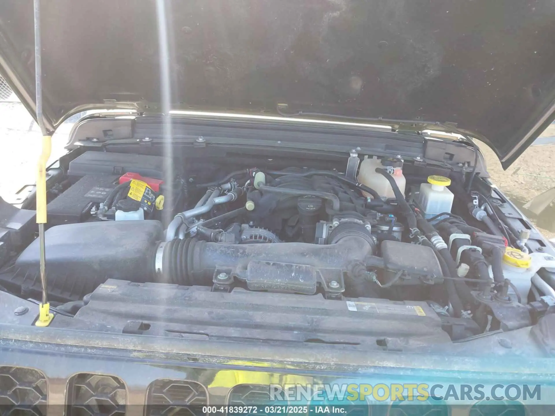 10 Photograph of a damaged car 1C6HJTAG4NL135833 JEEP GLADIATOR 2022